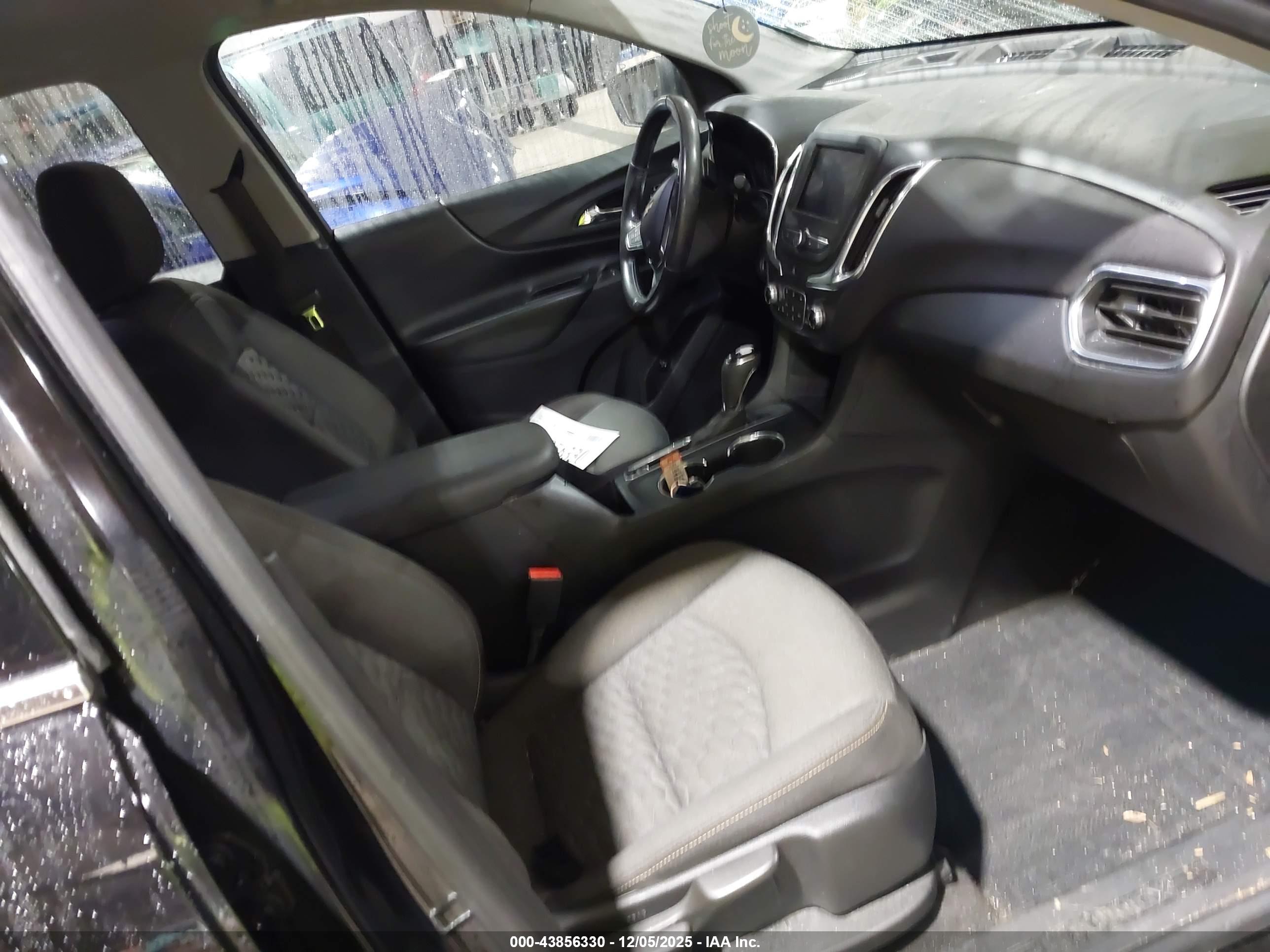 CHEVROLET EQUINOX image 5