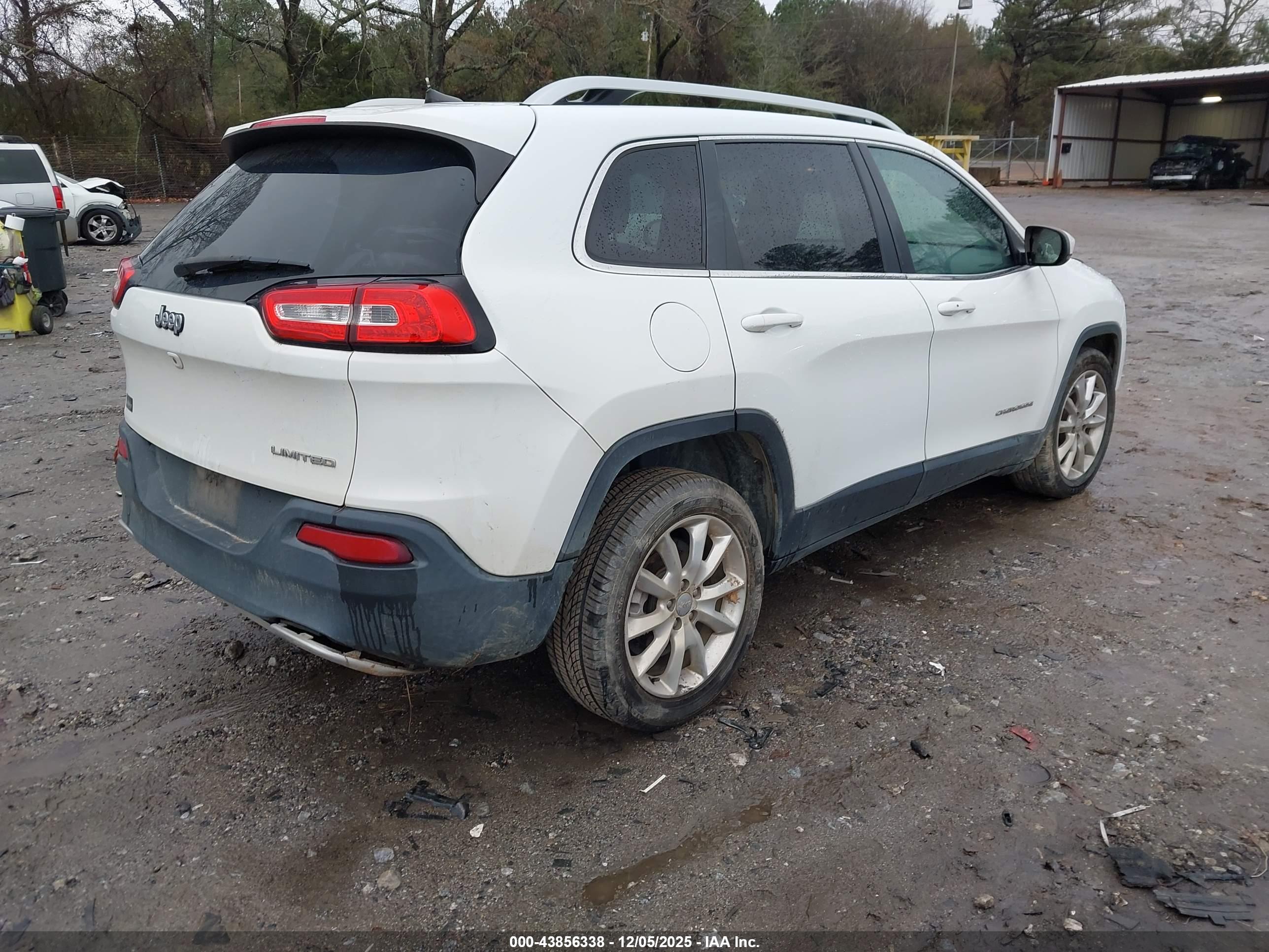 JEEP CHEROKEE image 4