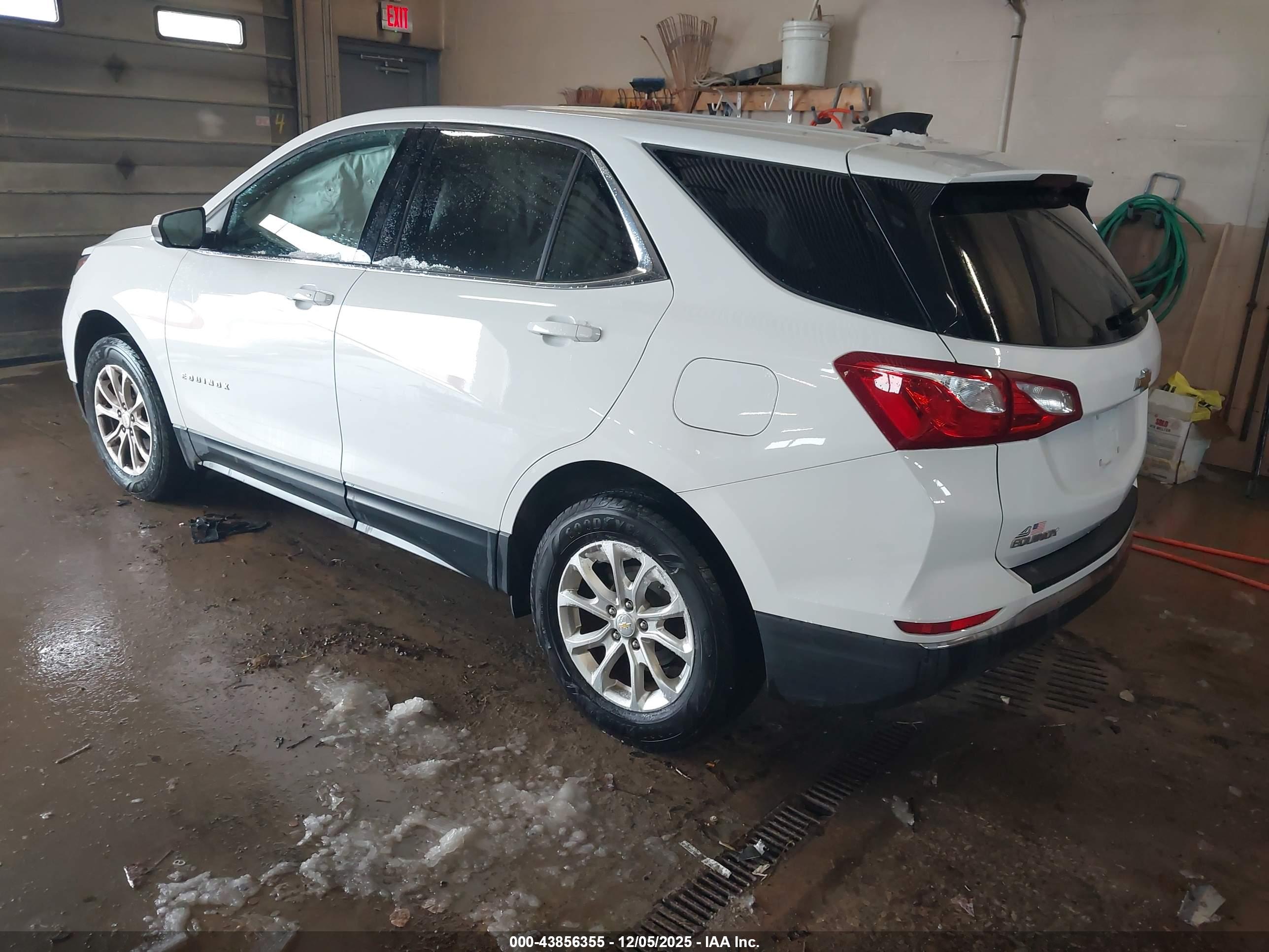 CHEVROLET EQUINOX image 3