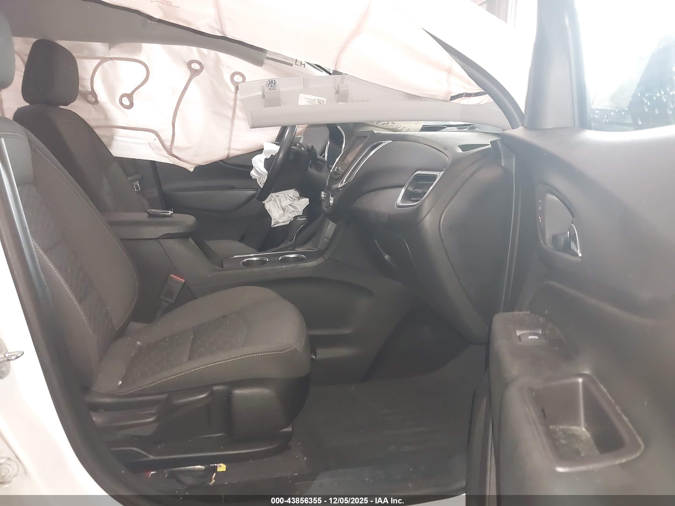 CHEVROLET EQUINOX image 5