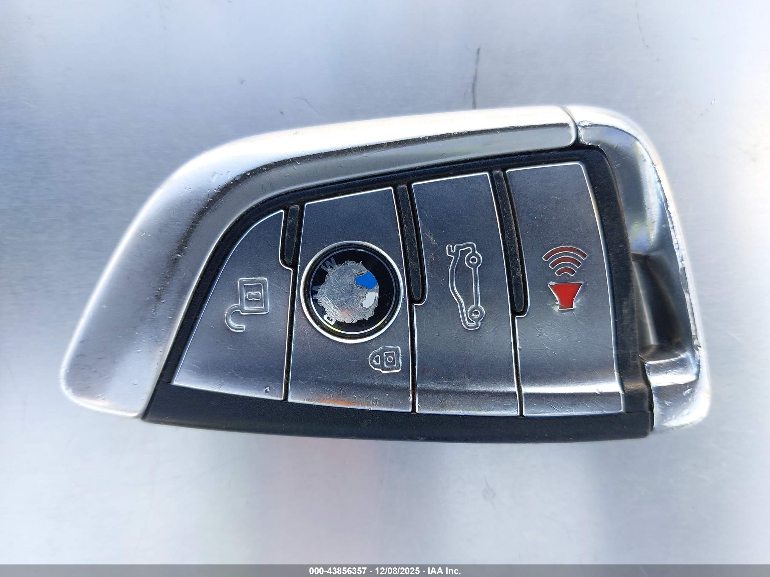 BMW M5 image 11