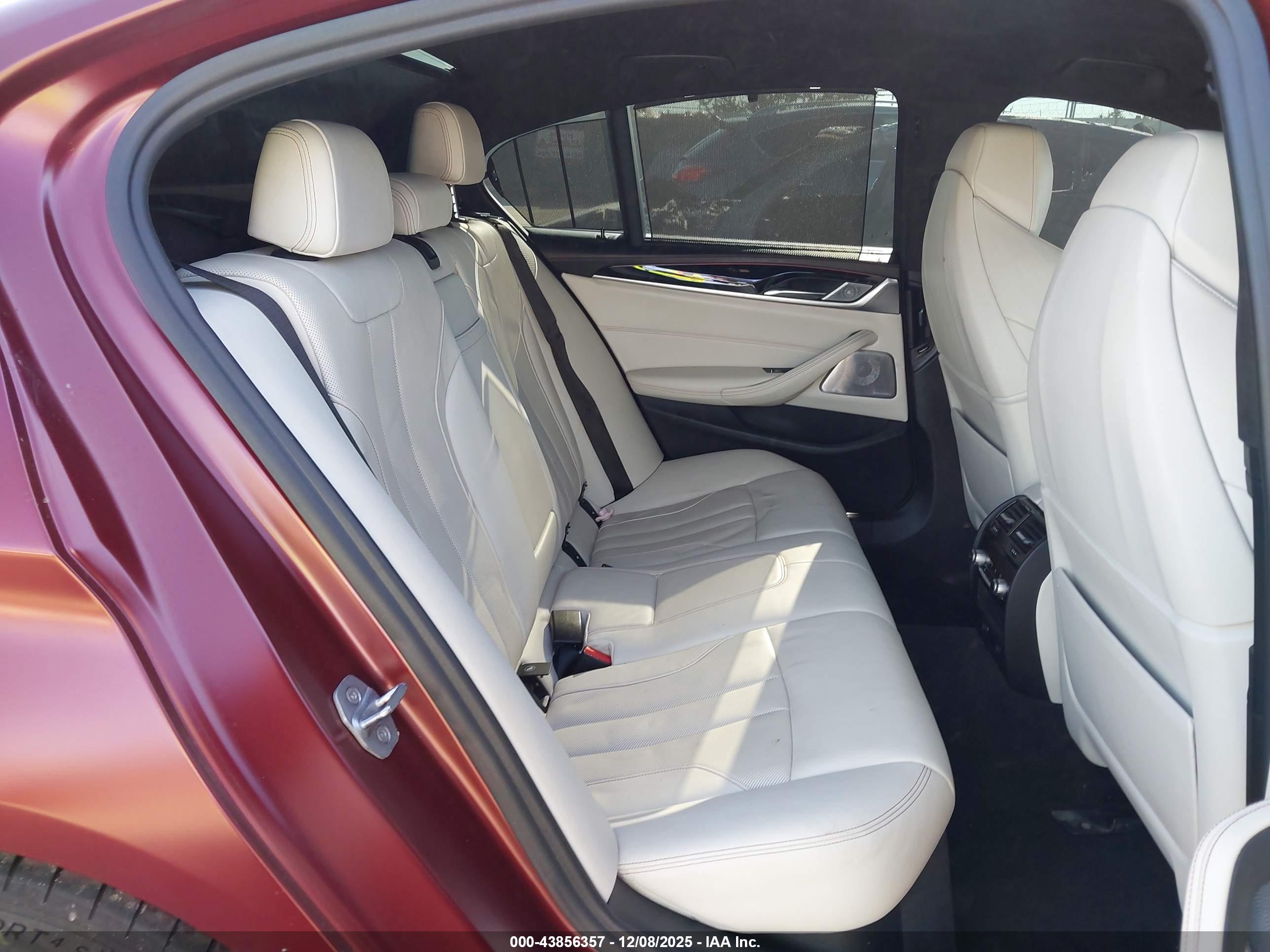 BMW M5 image 8