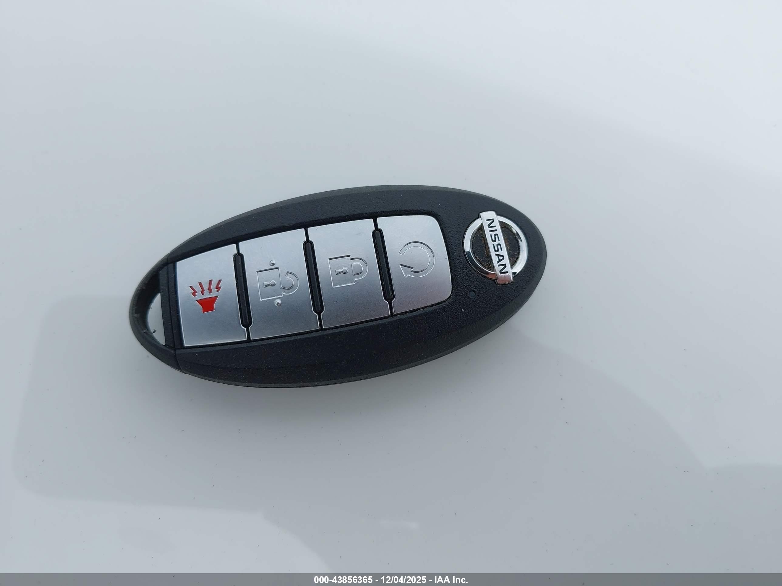NISSAN KICKS image 11