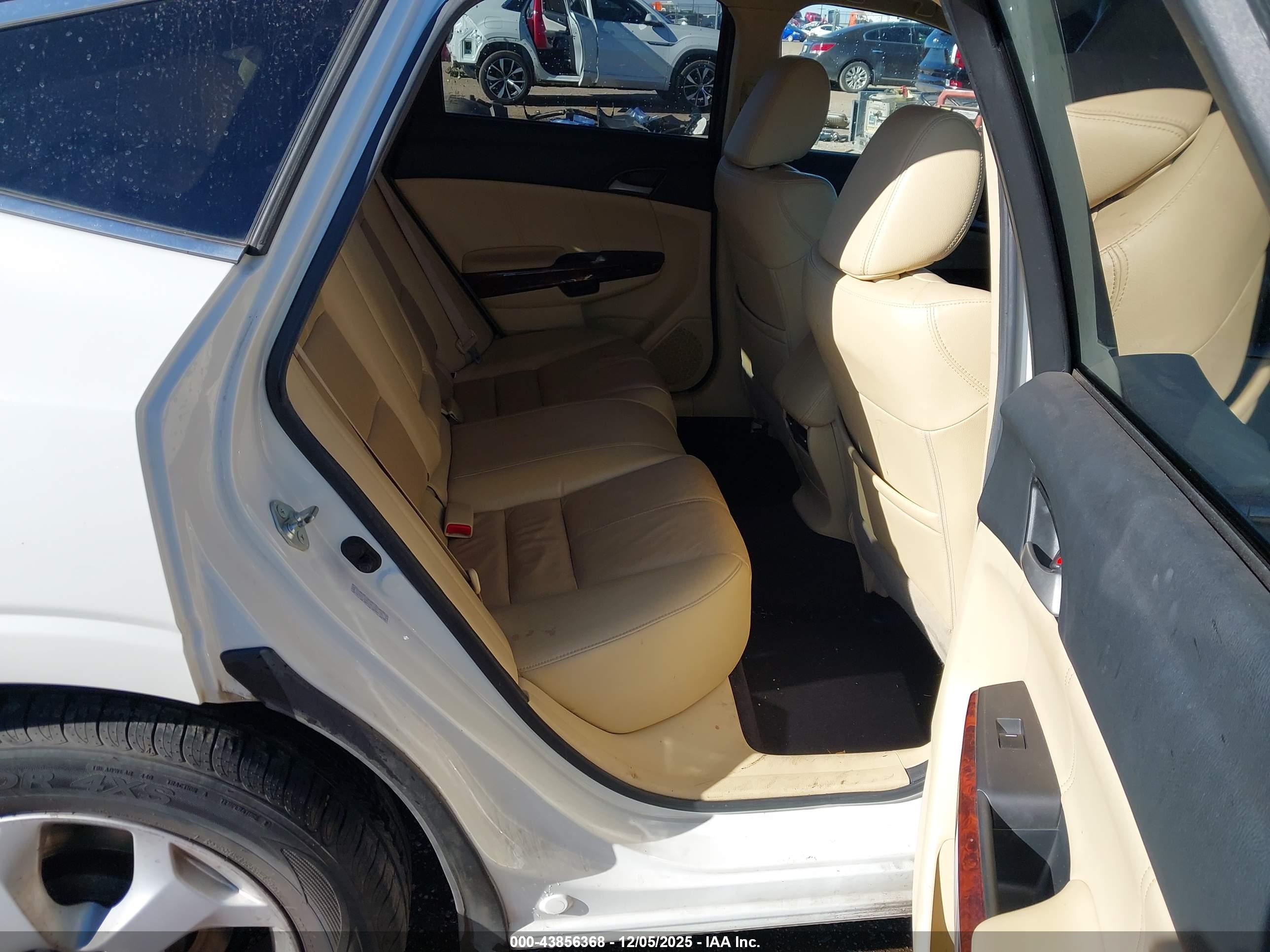 HONDA ACCORD image 8