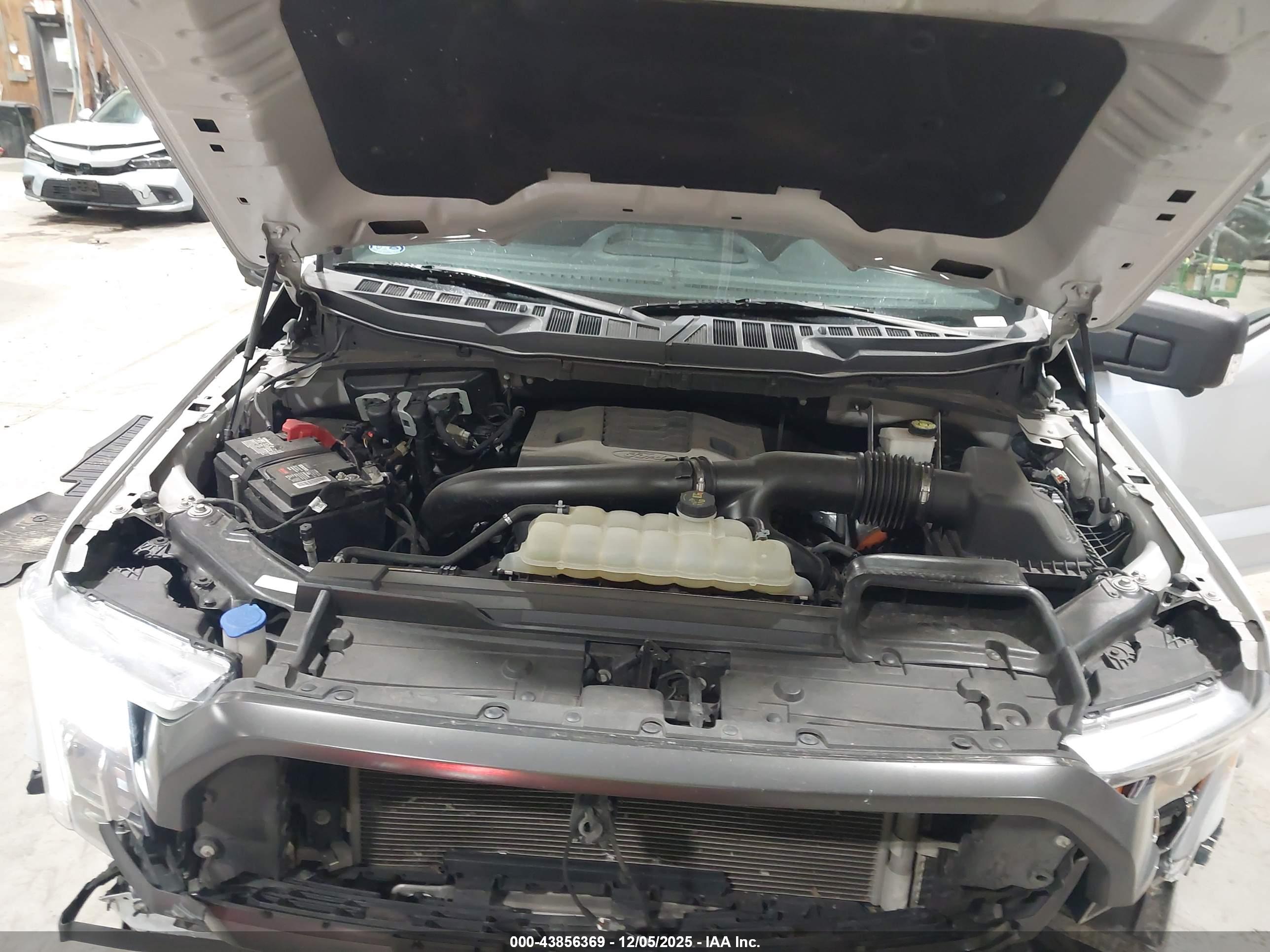 FORD F-150 image 10