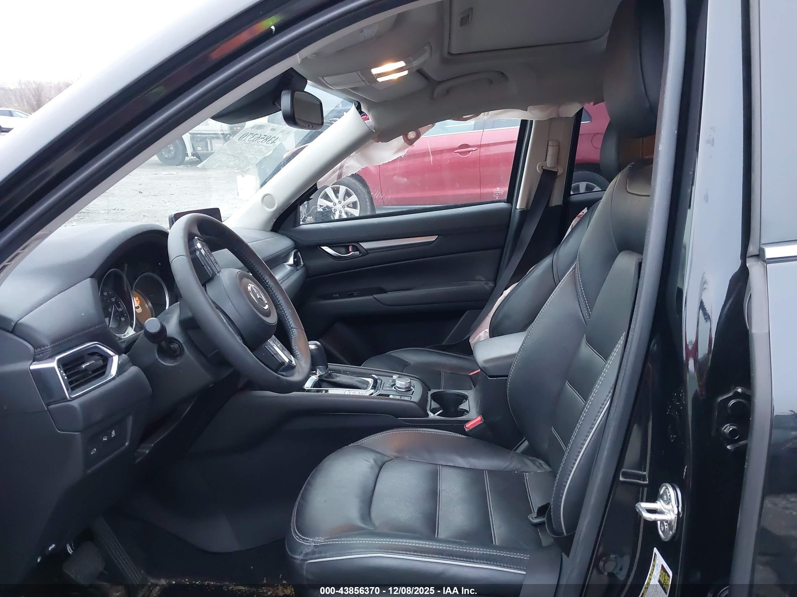 MAZDA CX-5 image 5