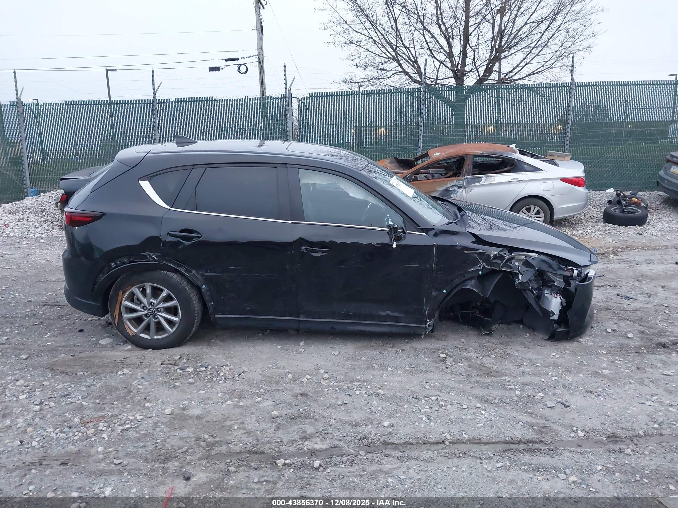 MAZDA CX-5 image 6