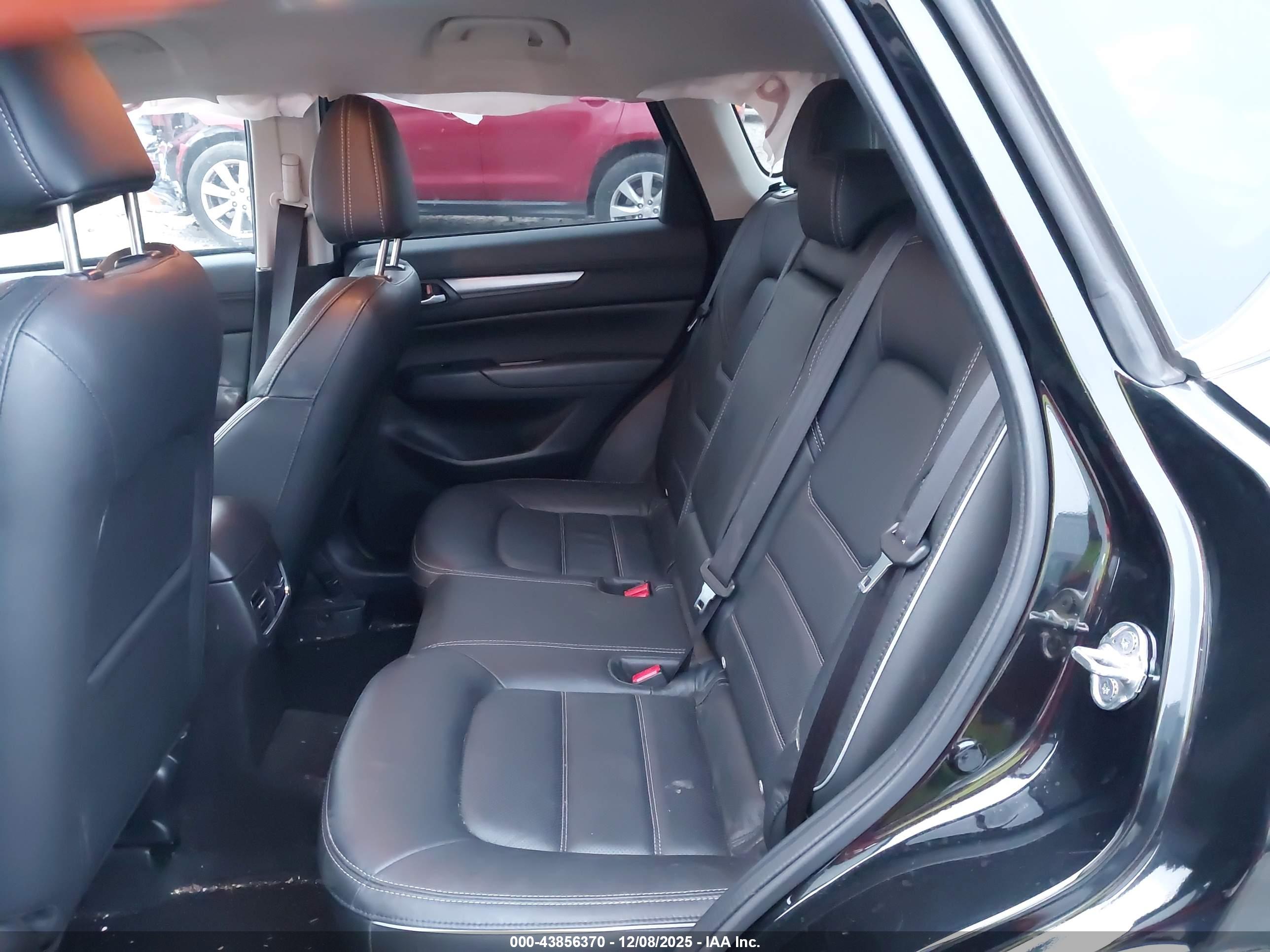 MAZDA CX-5 image 8