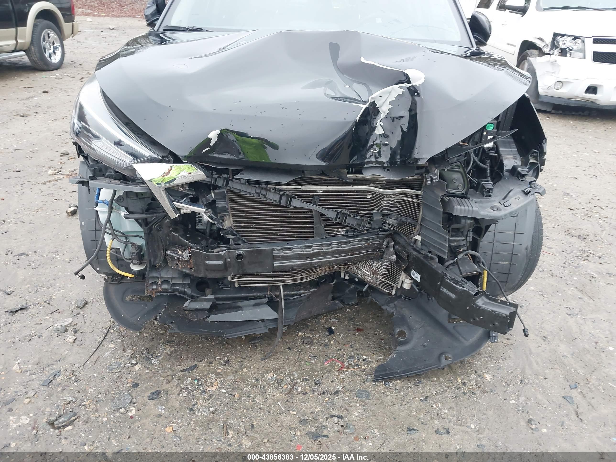HYUNDAI TUCSON image 6