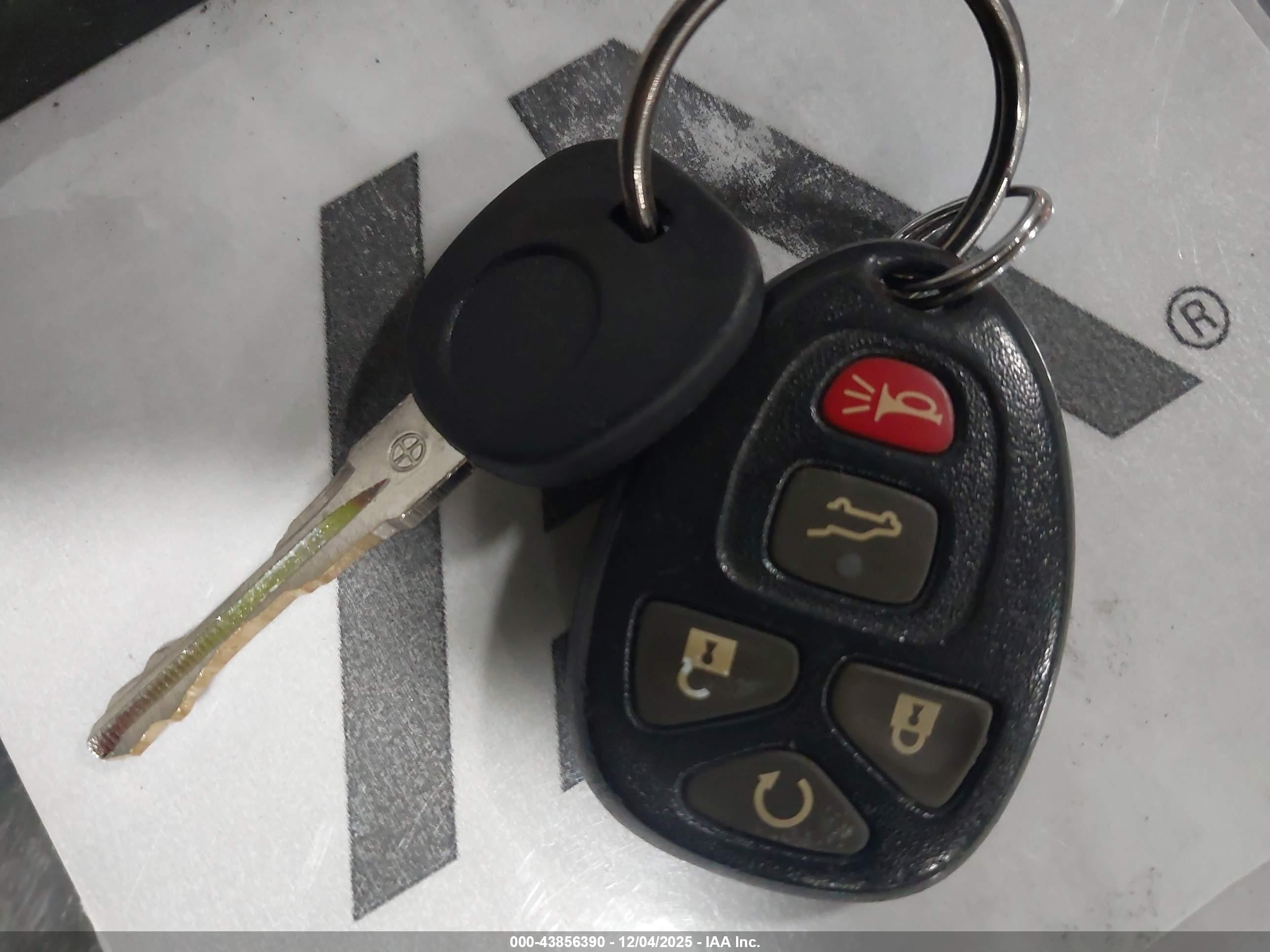 CHEVROLET TRAVERSE image 11