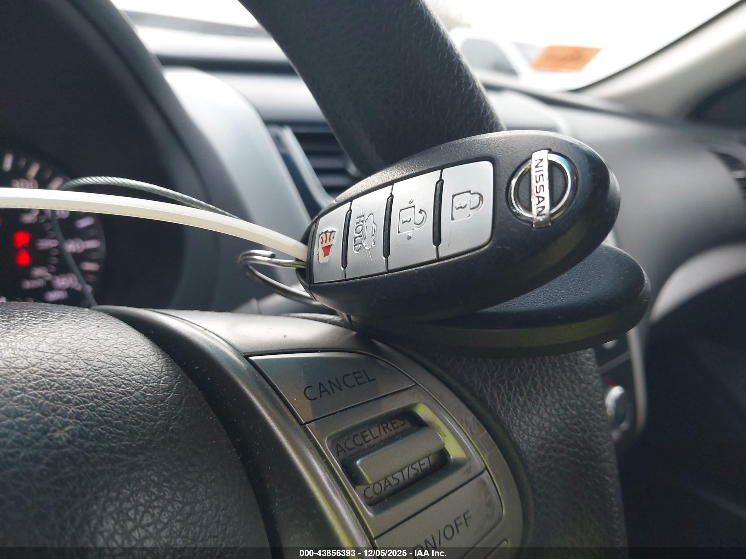 NISSAN ALTIMA image 11