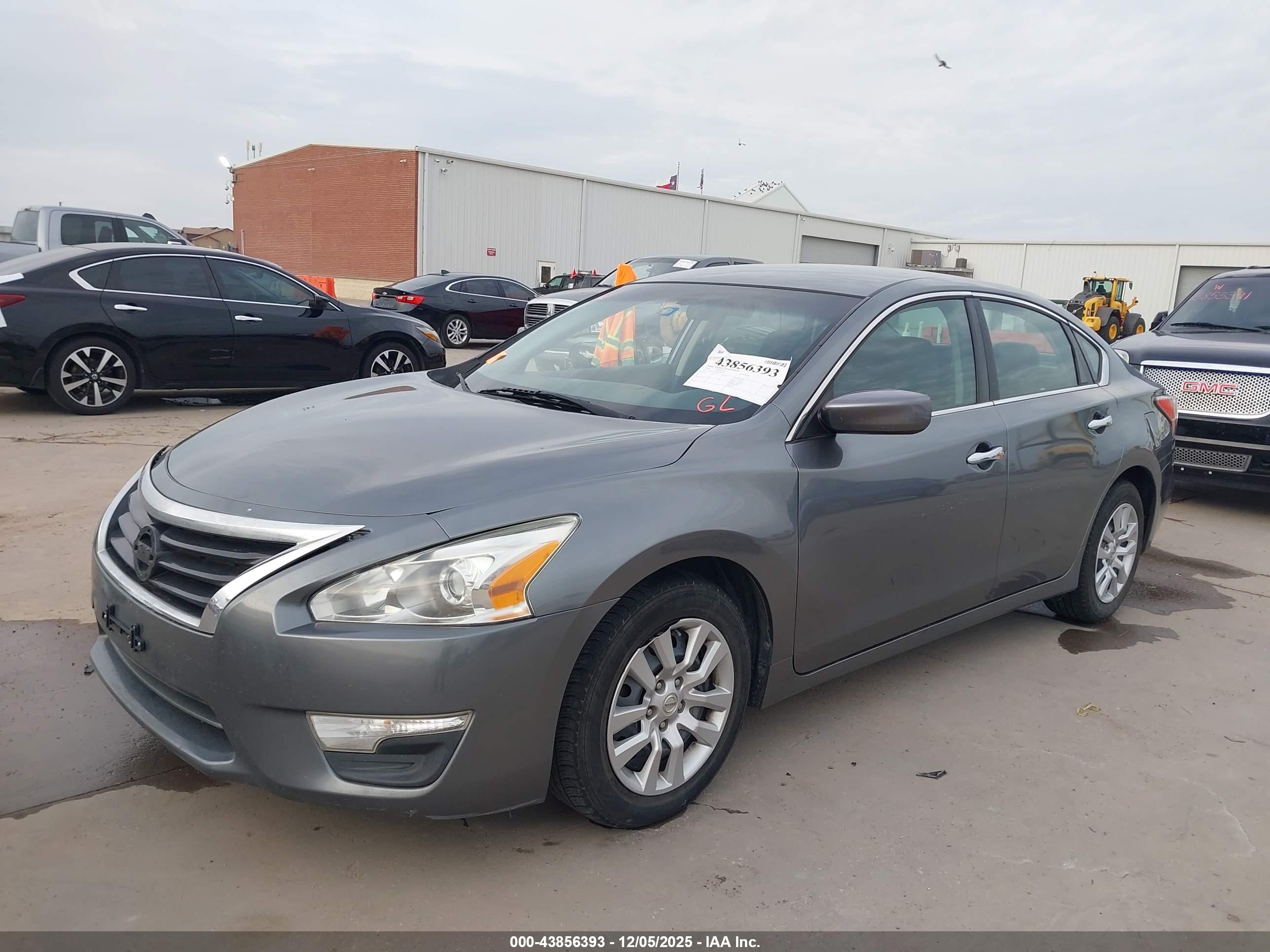 NISSAN ALTIMA image 2