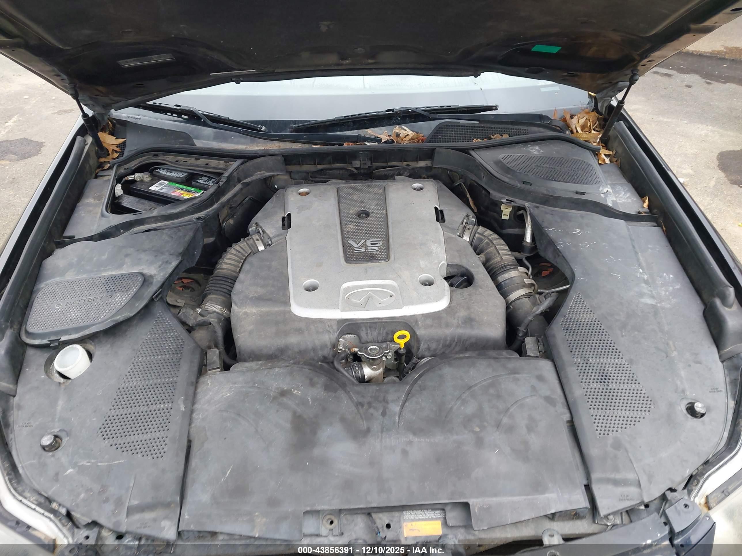 INFINITI M35 image 10