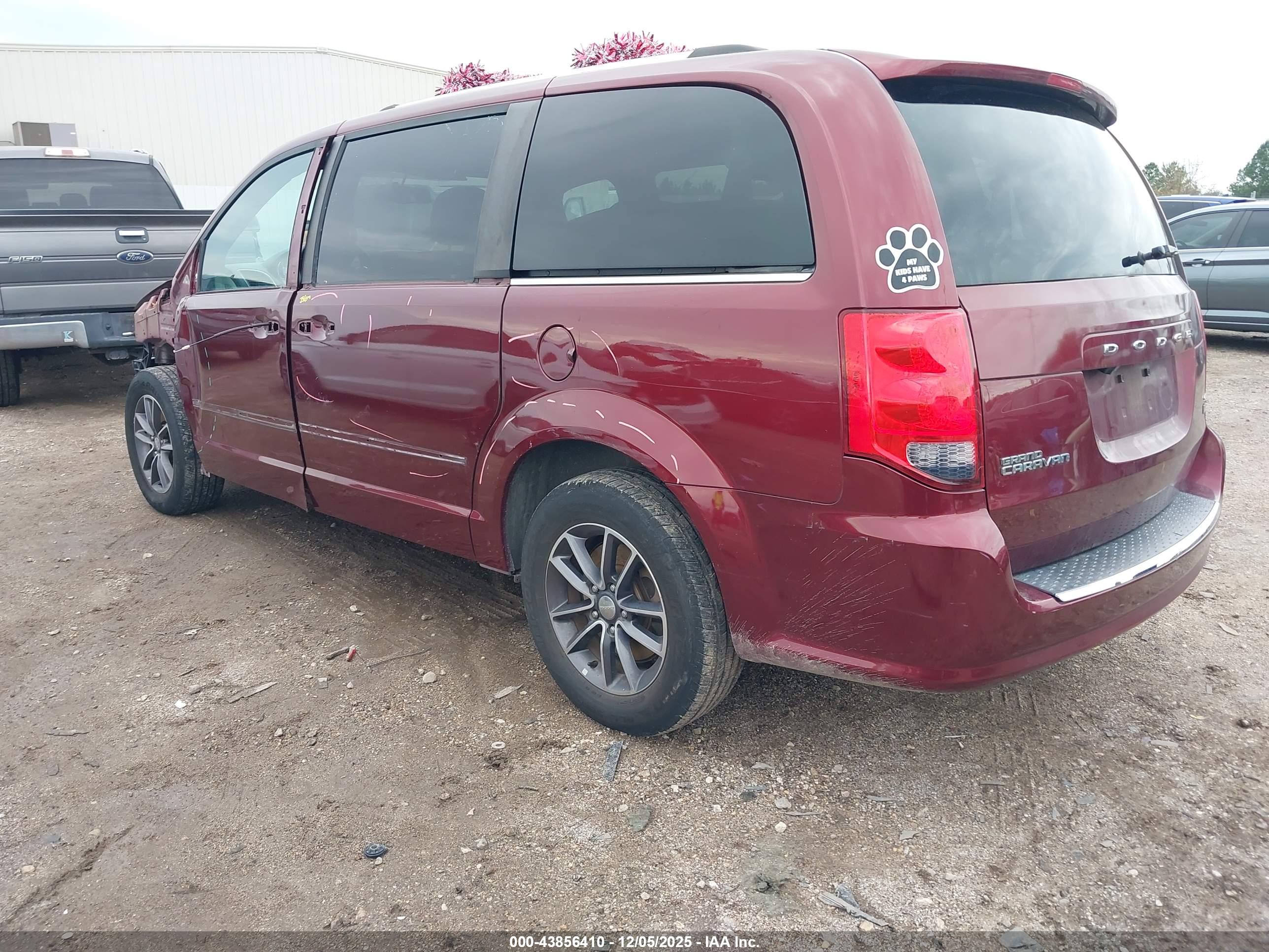 DODGE GRAND image 3