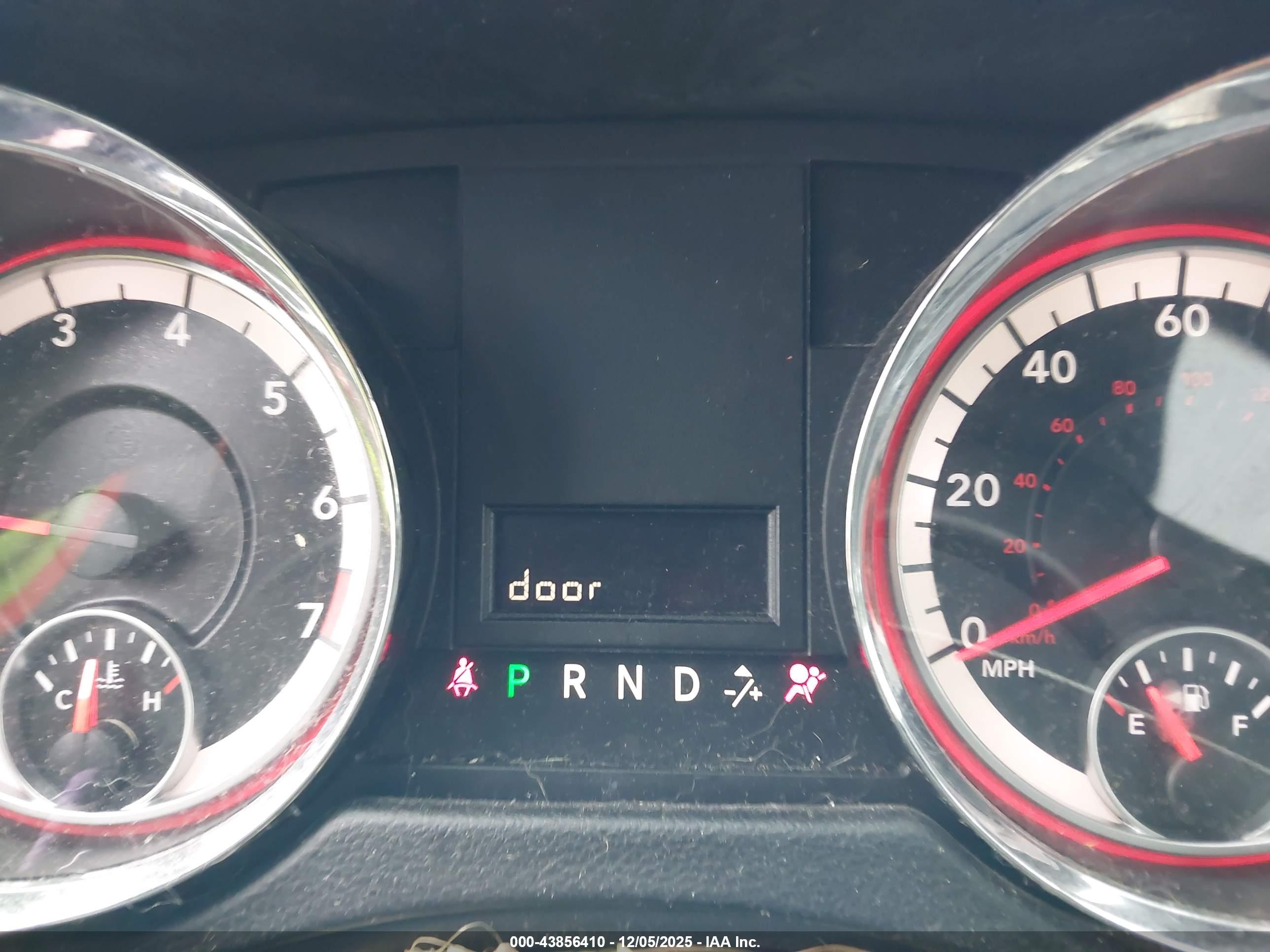 DODGE GRAND image 7