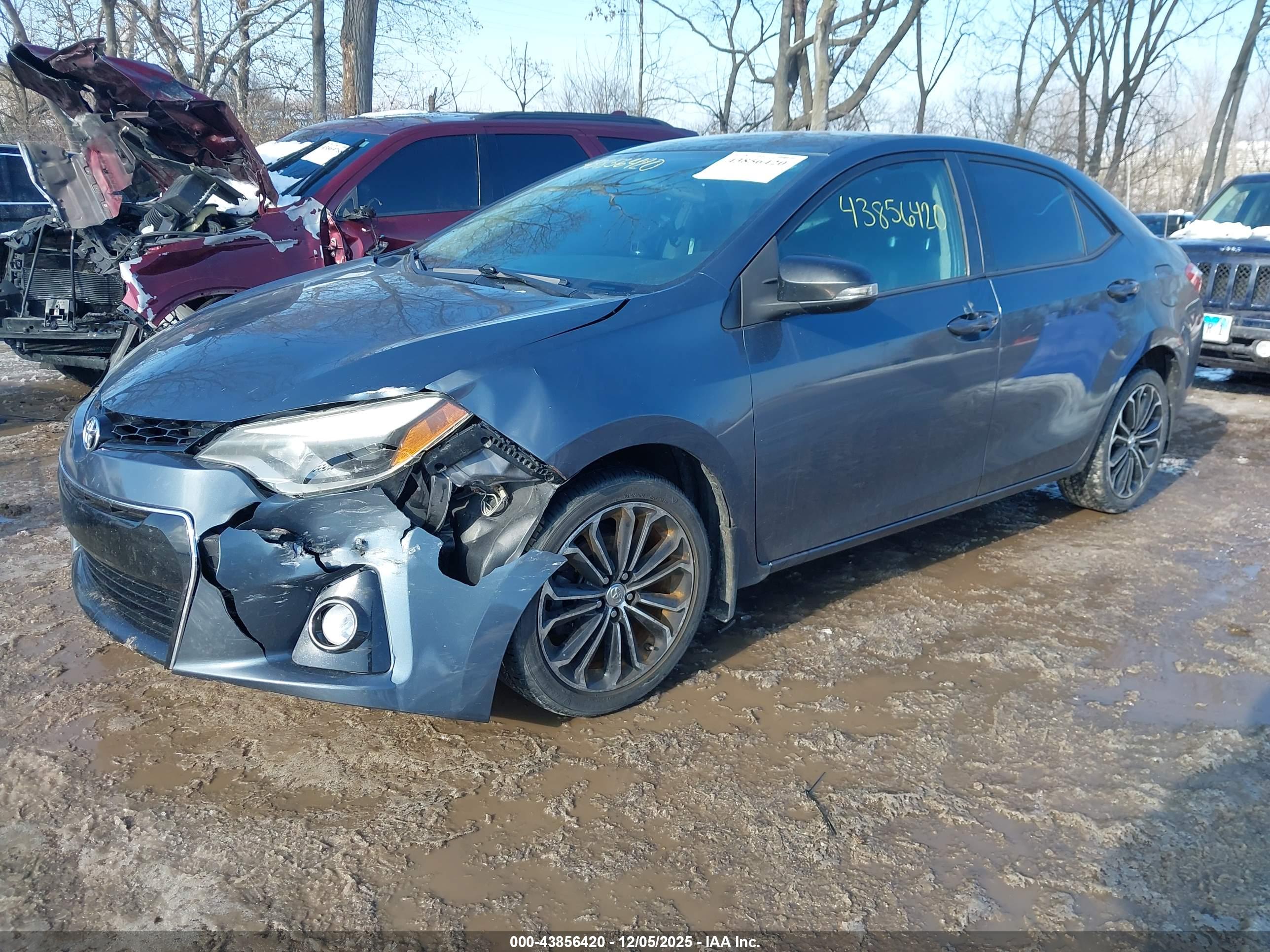 TOYOTA COROLLA image 2