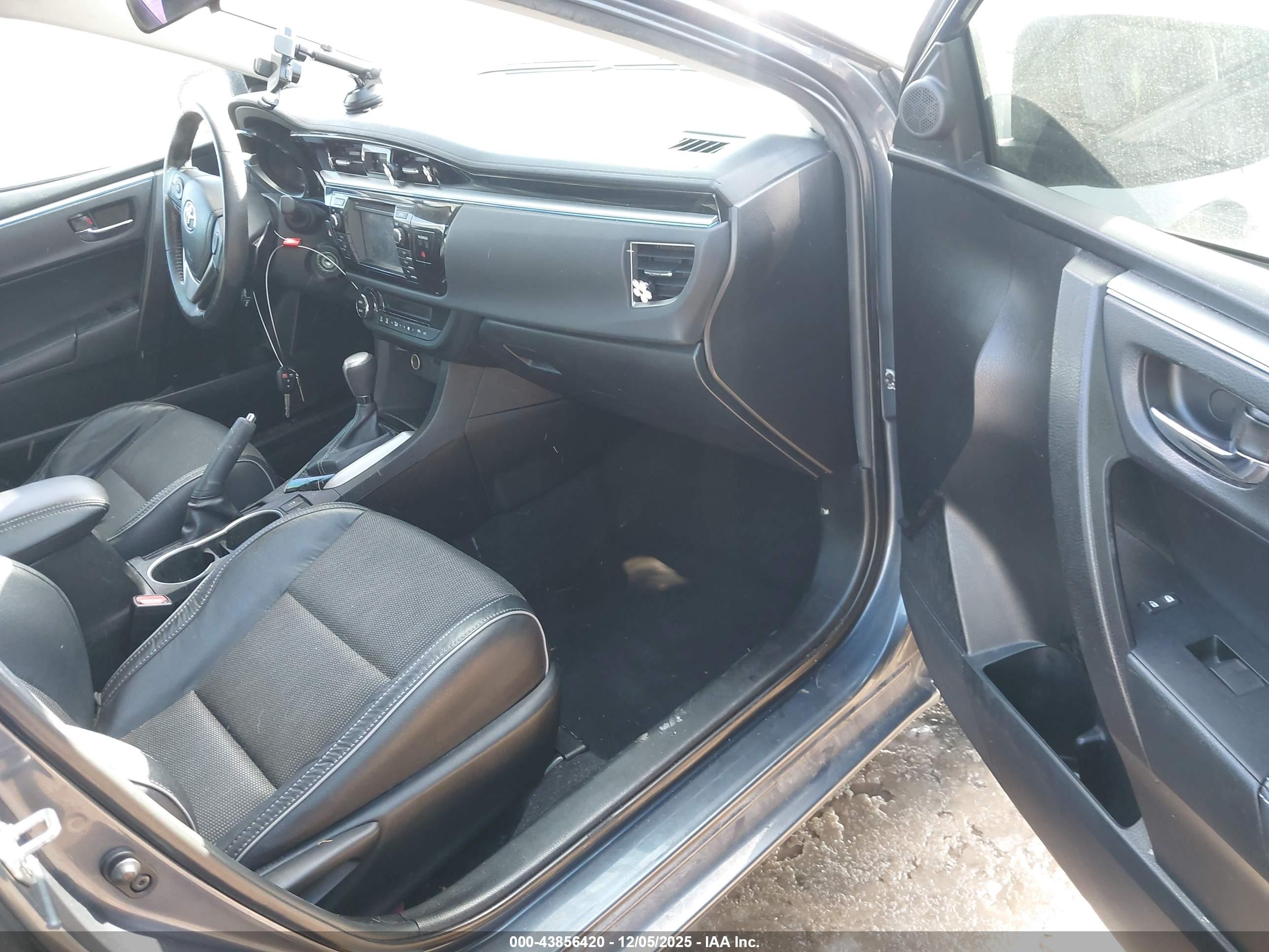 TOYOTA COROLLA image 5