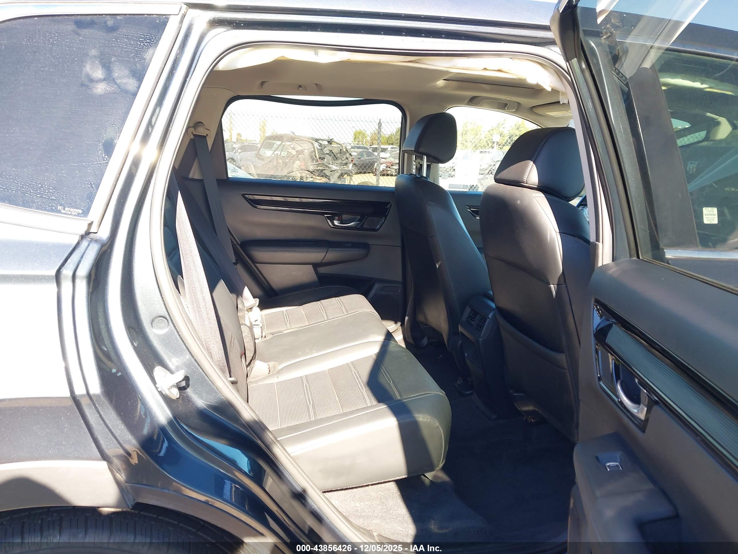 HONDA CR-V image 8