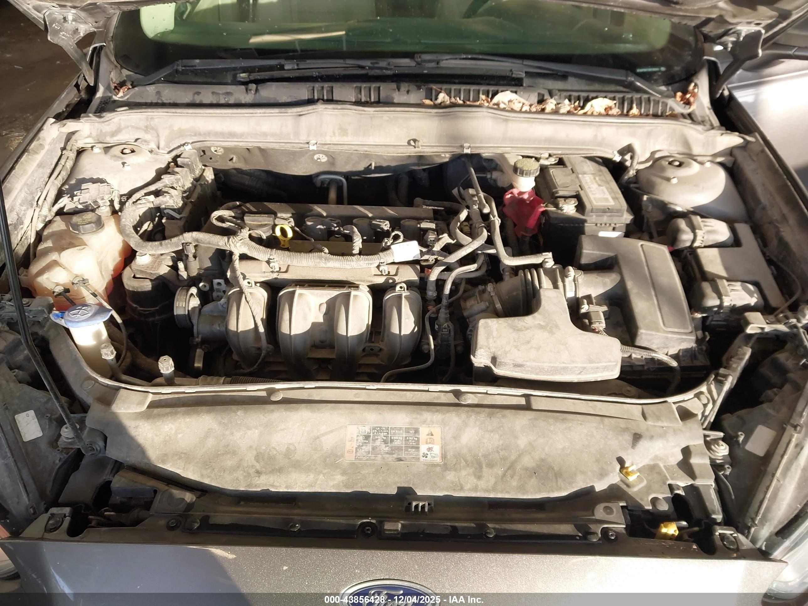 FORD FUSION image 10