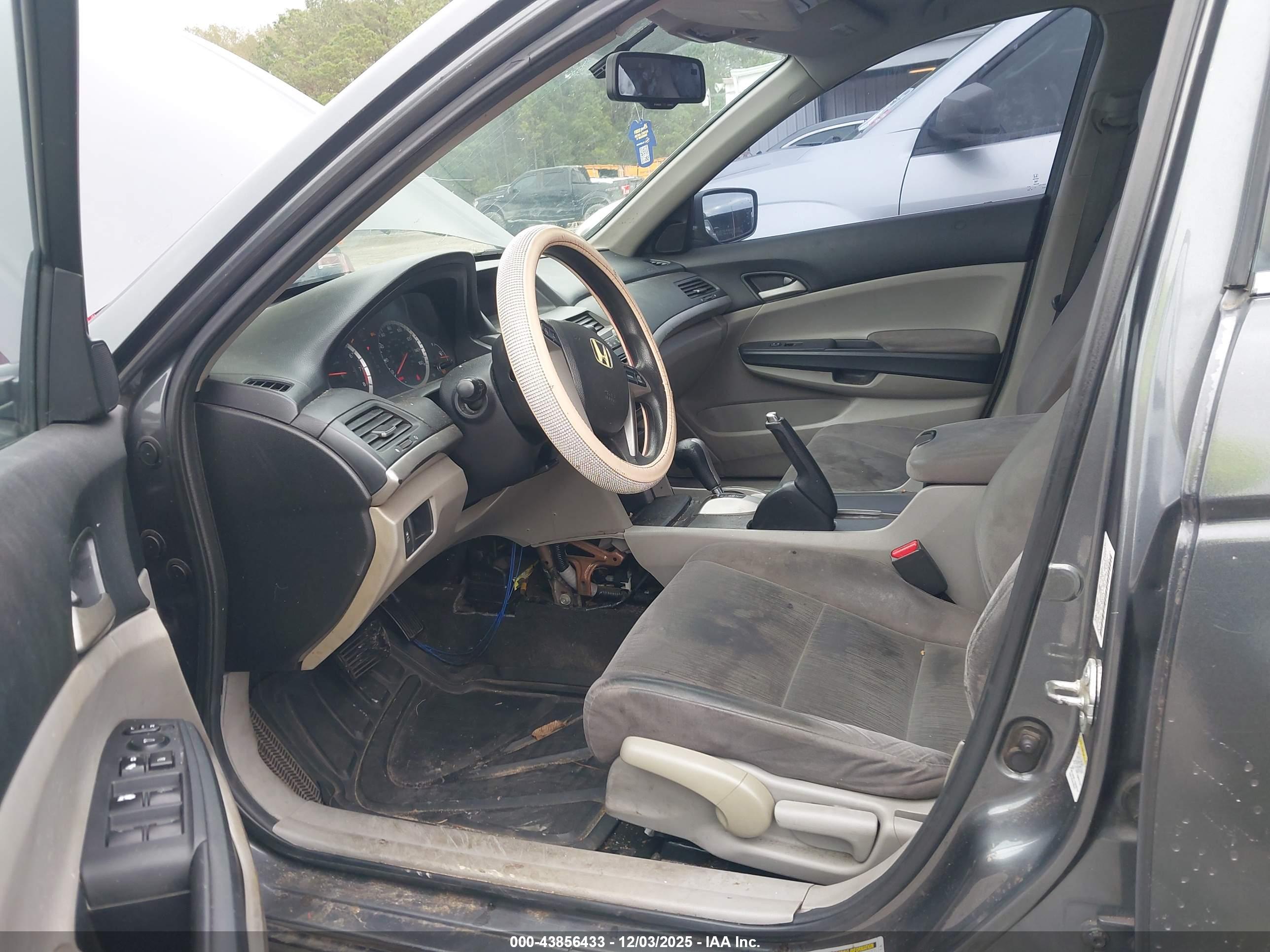 HONDA ACCORD image 5