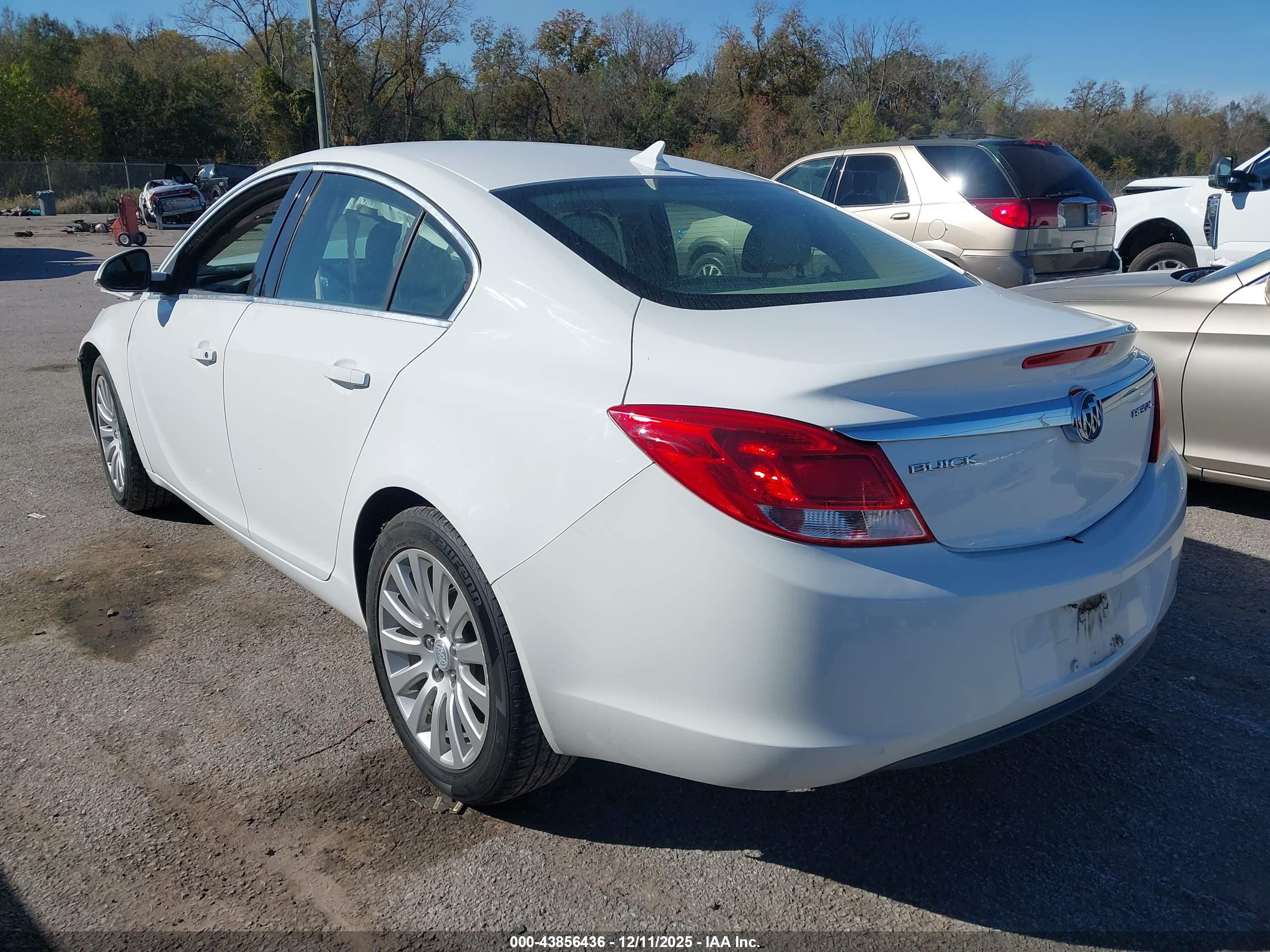 BUICK REGAL image 3