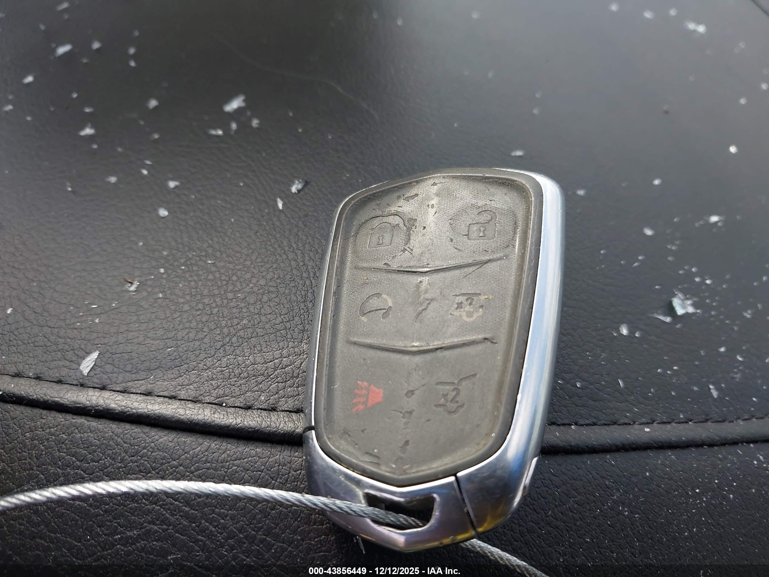CADILLAC ESCALADE image 11