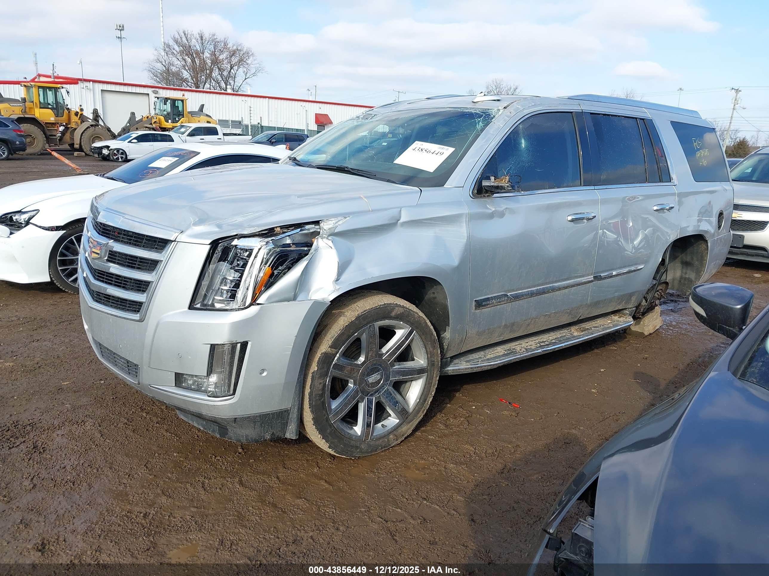 CADILLAC ESCALADE image 2