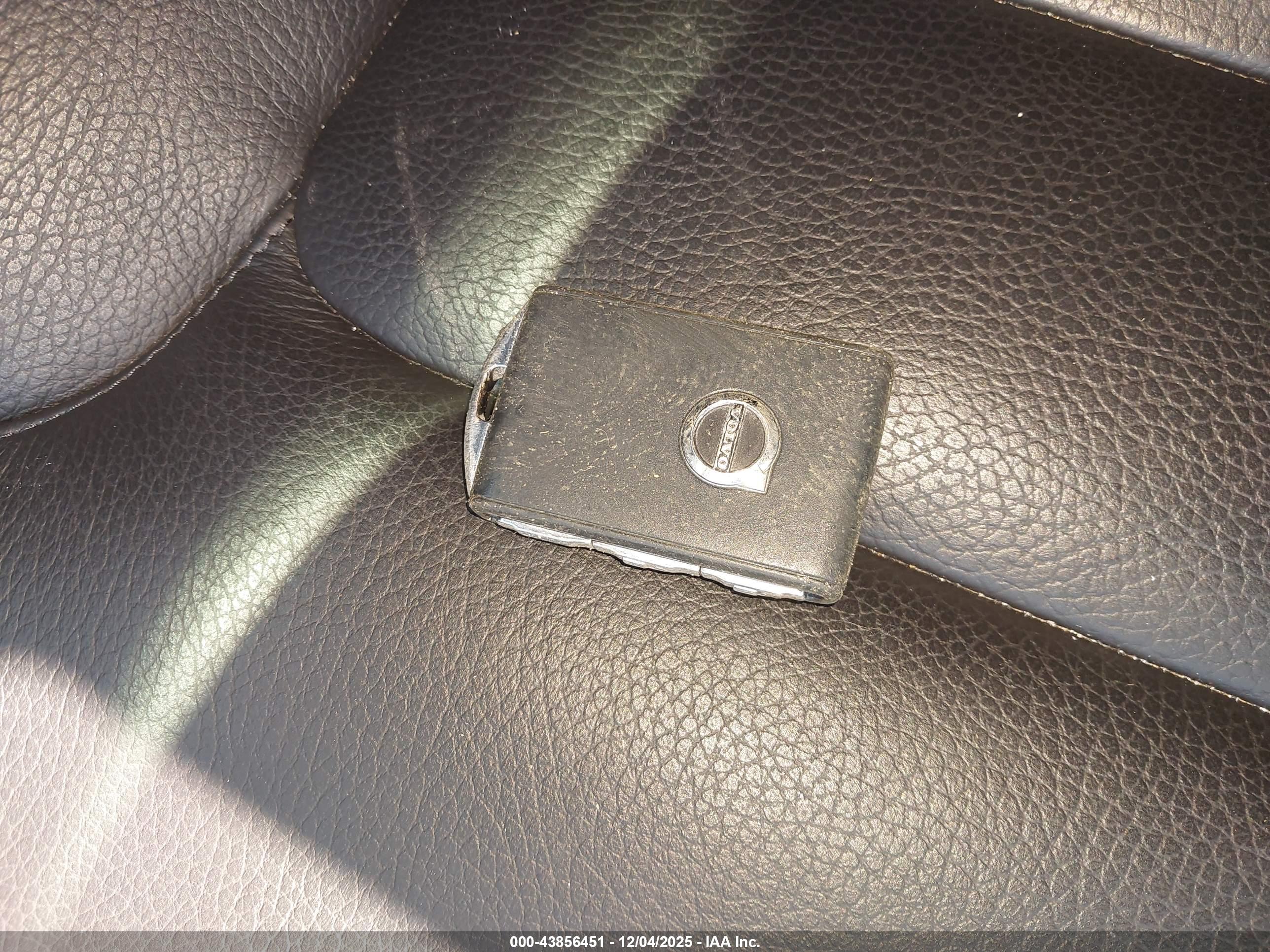 VOLVO XC90 image 11