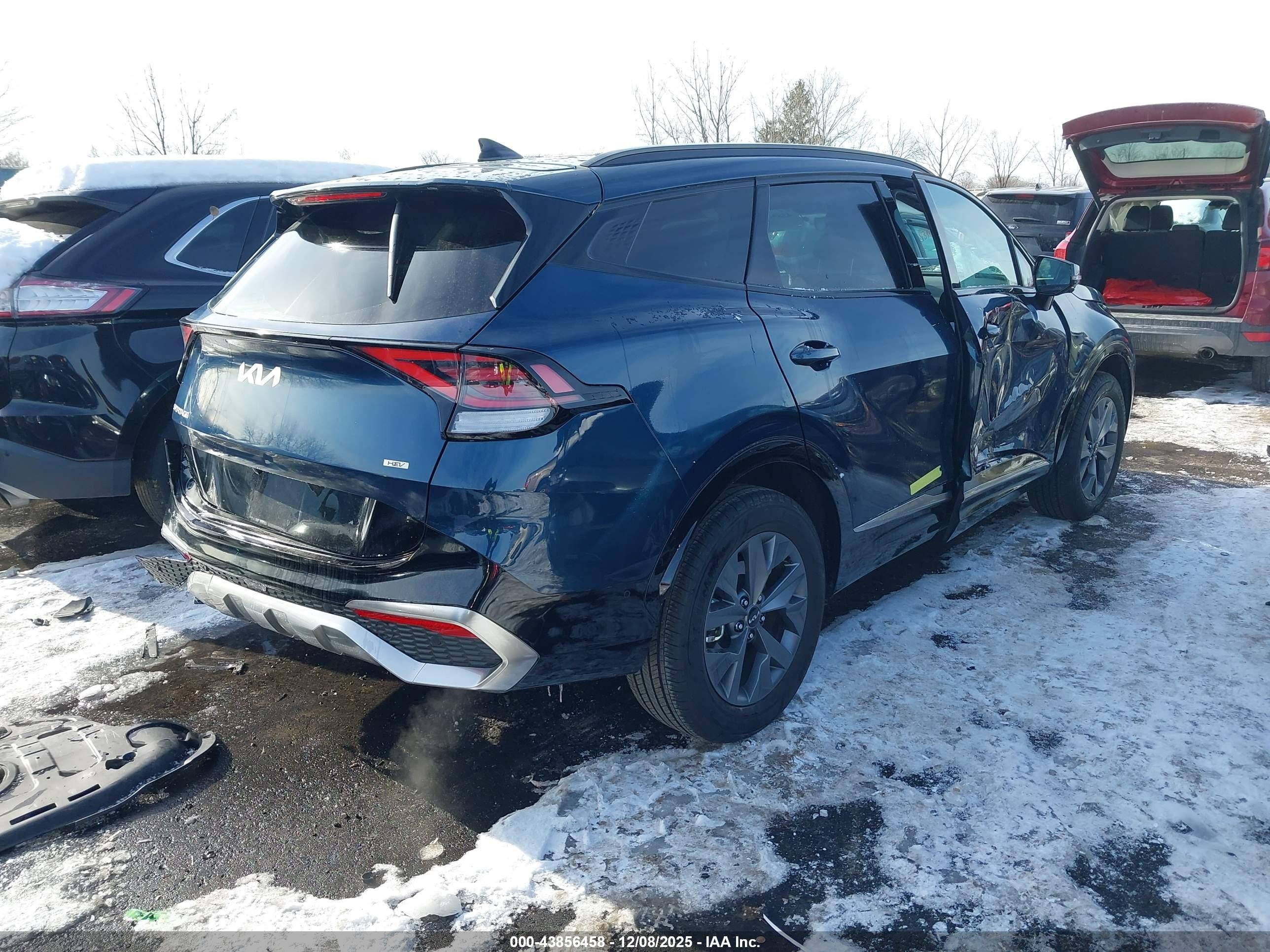 KIA SPORTAGE image 4