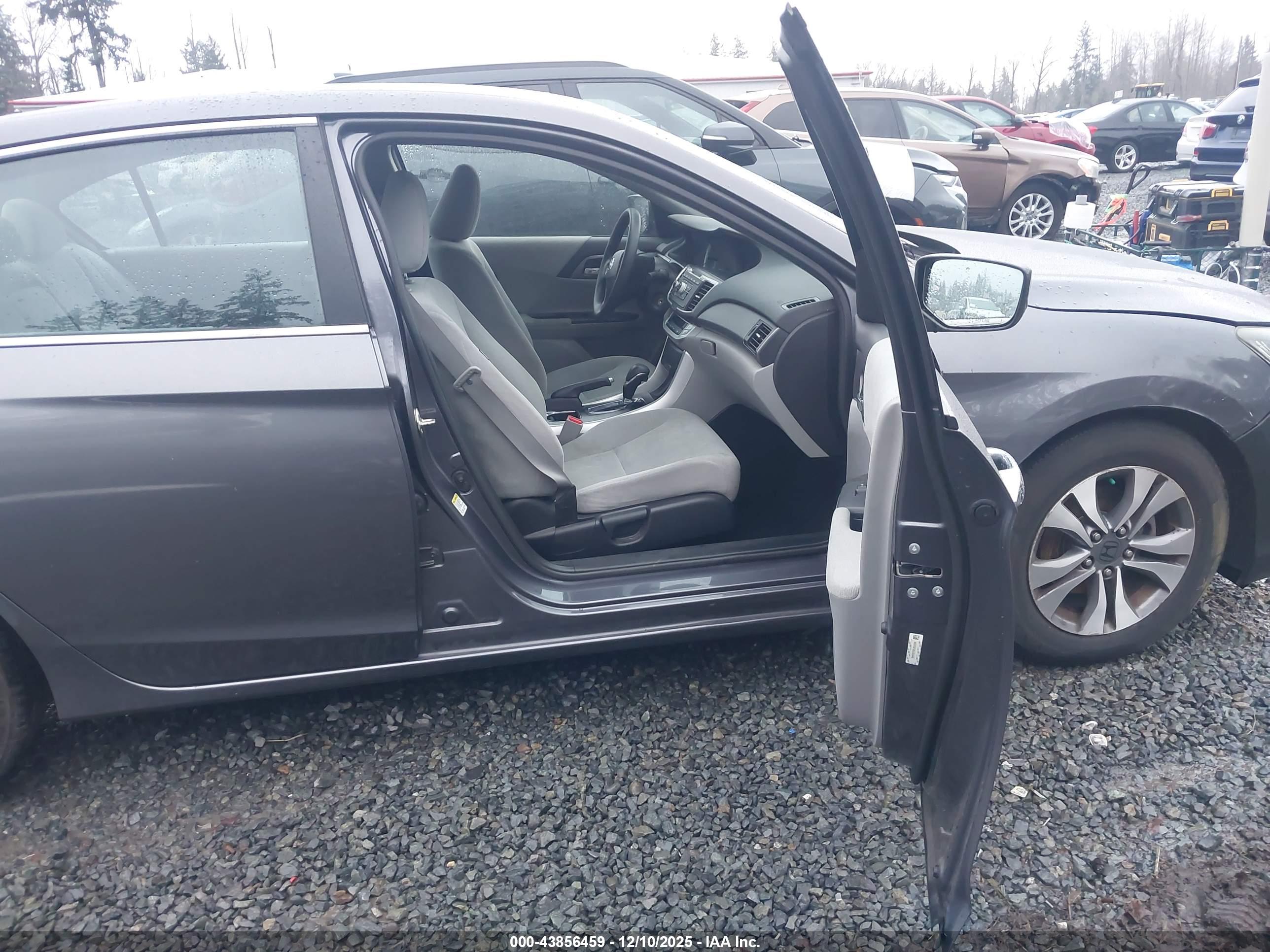 HONDA ACCORD image 5