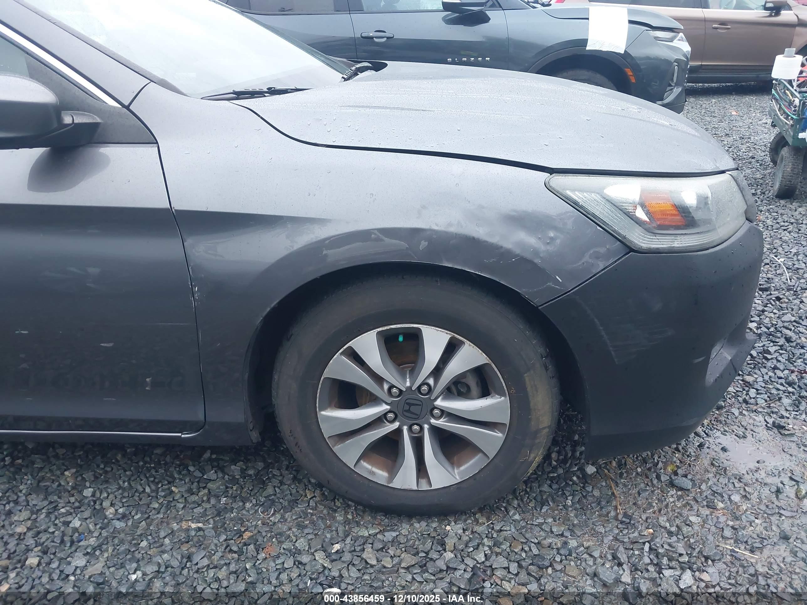 HONDA ACCORD image 6