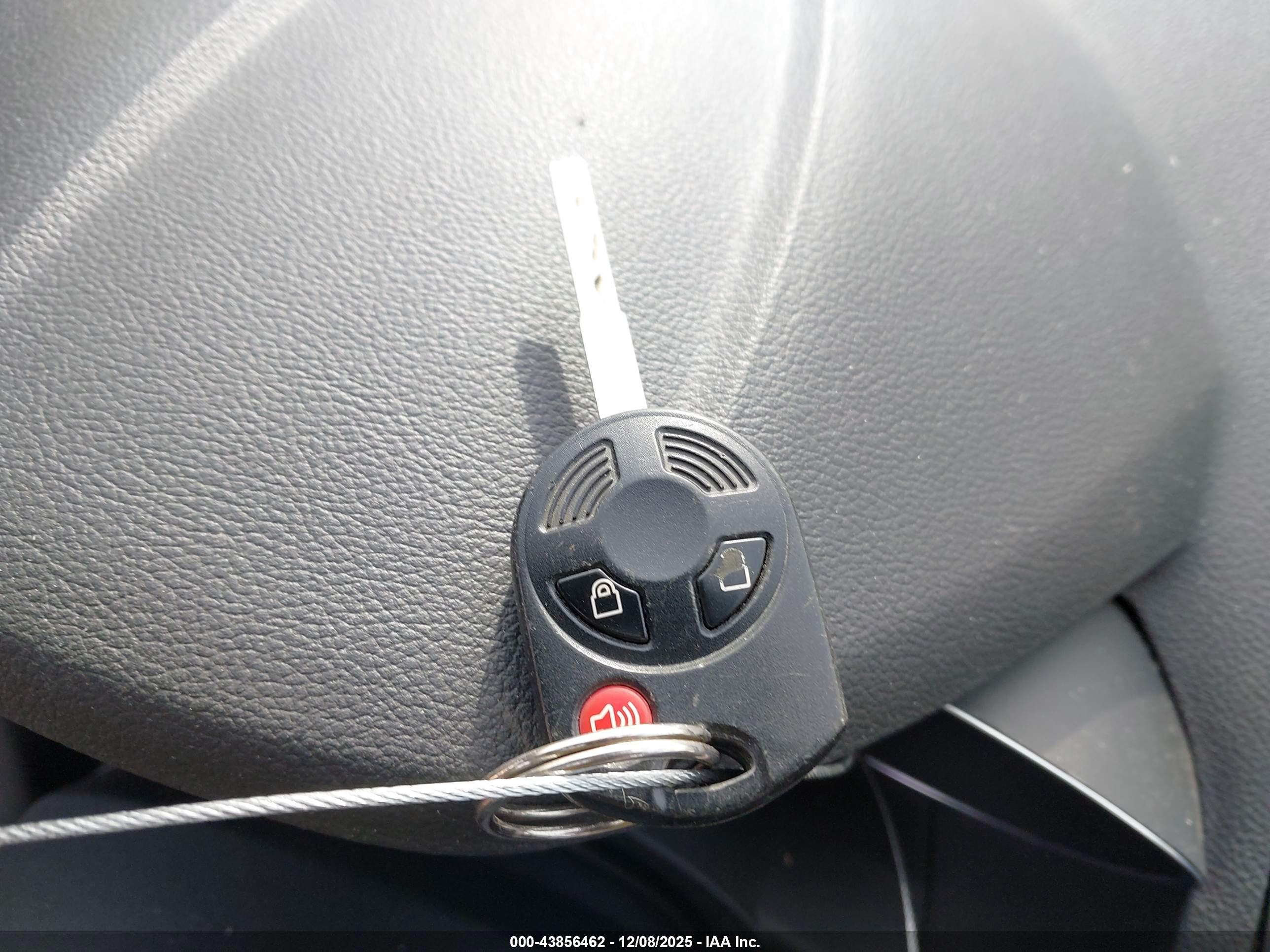 FORD ESCAPE image 11