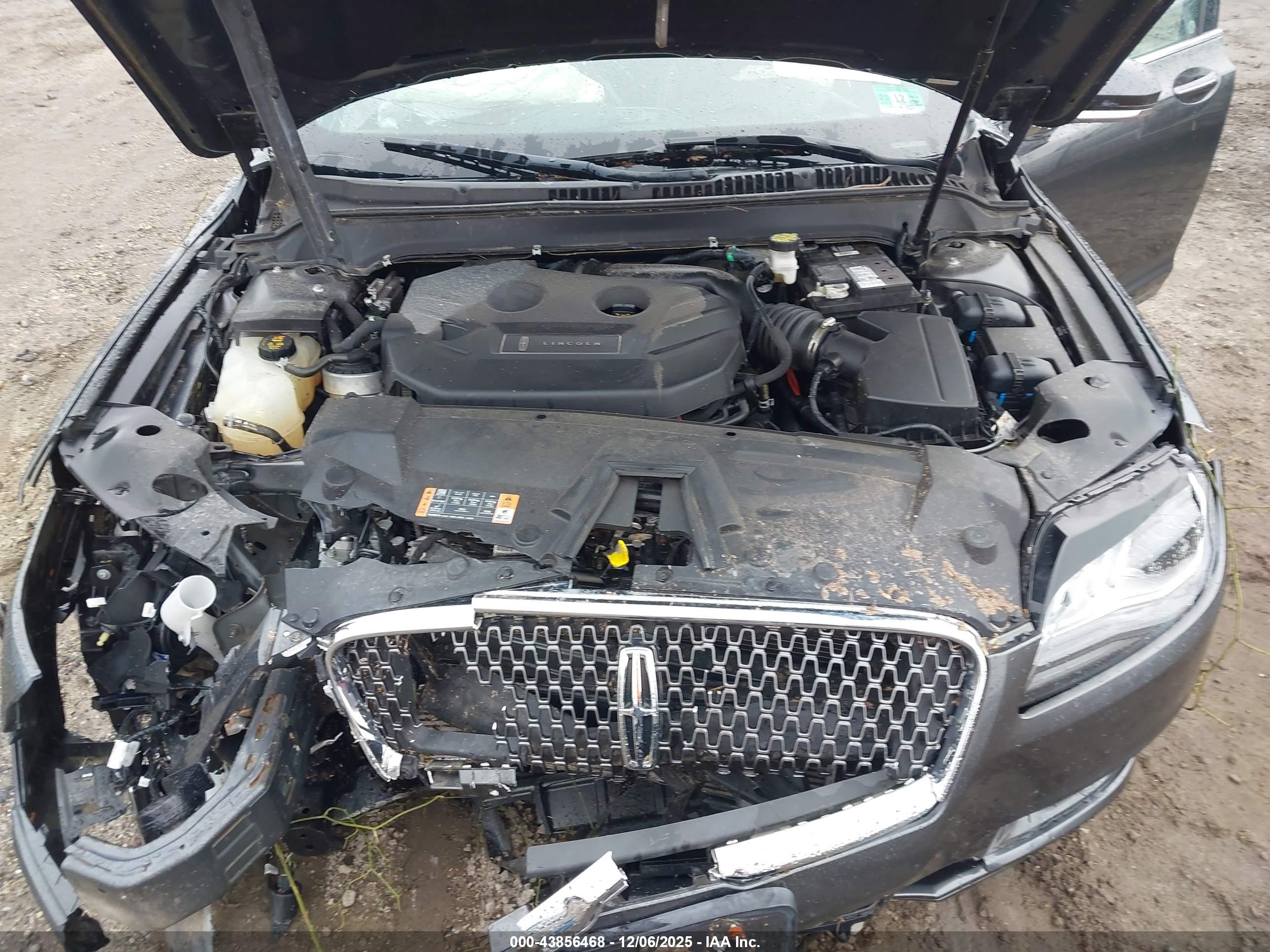 LINCOLN MKZ image 10
