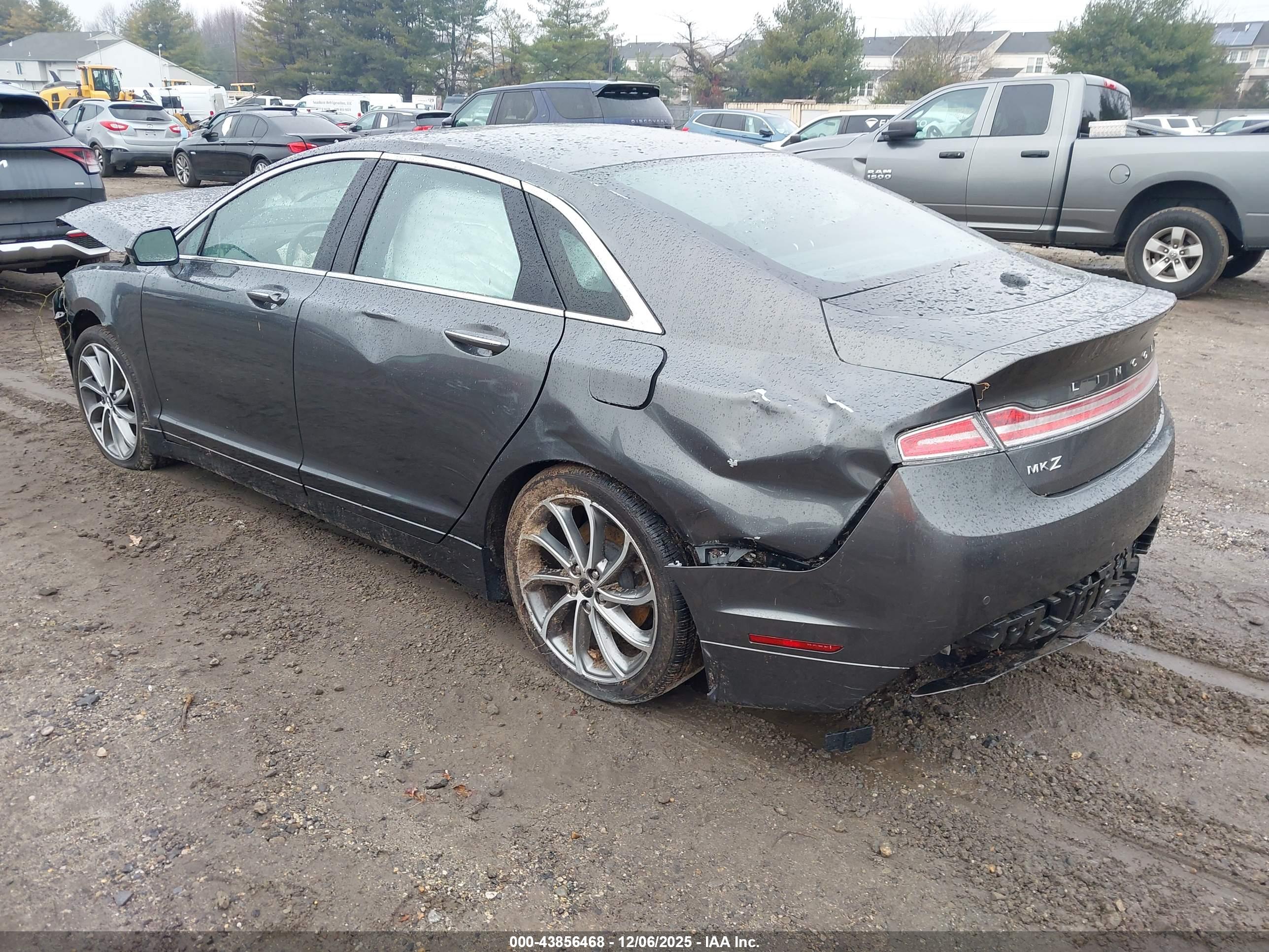 LINCOLN MKZ image 3