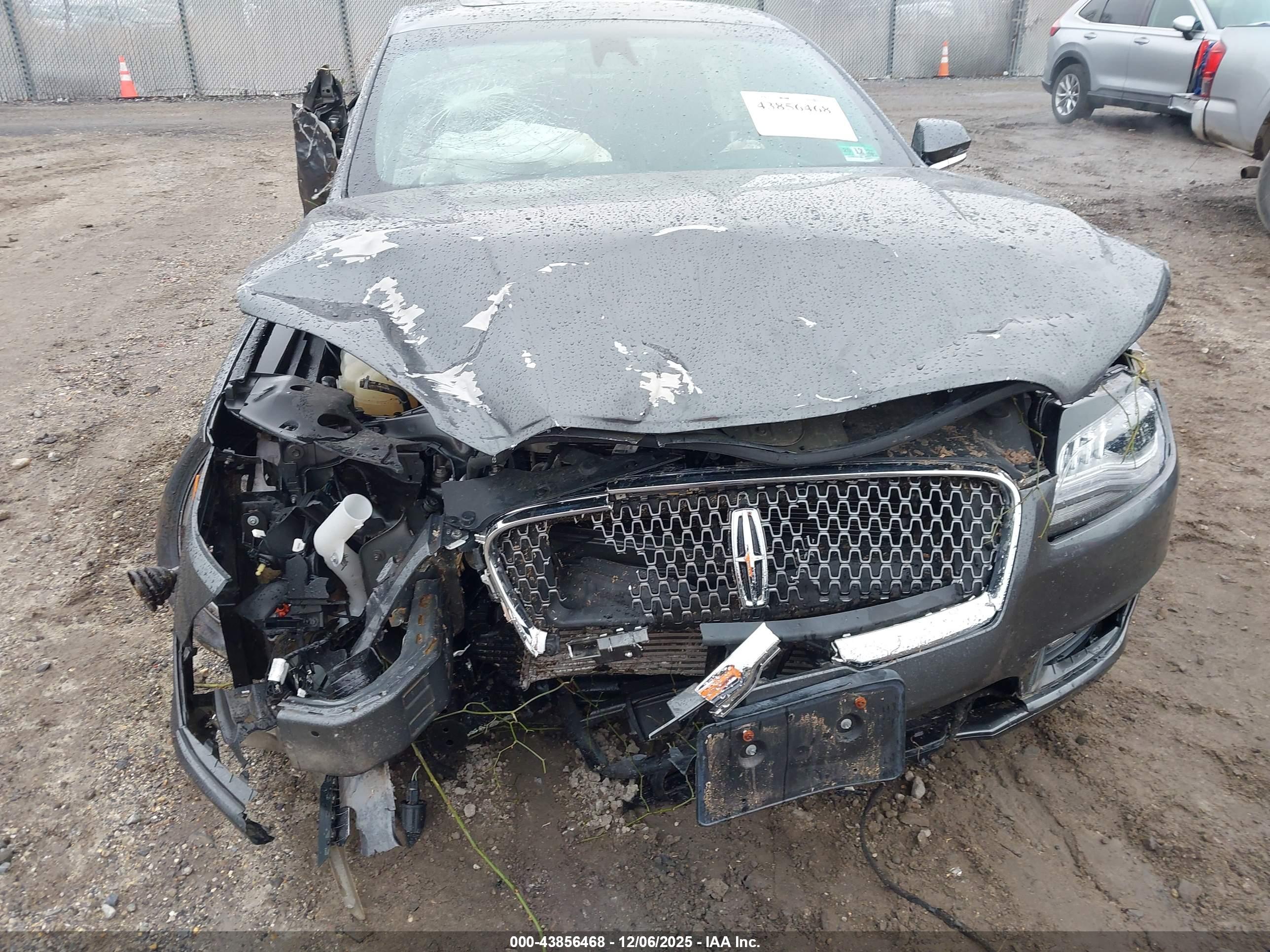 LINCOLN MKZ image 6