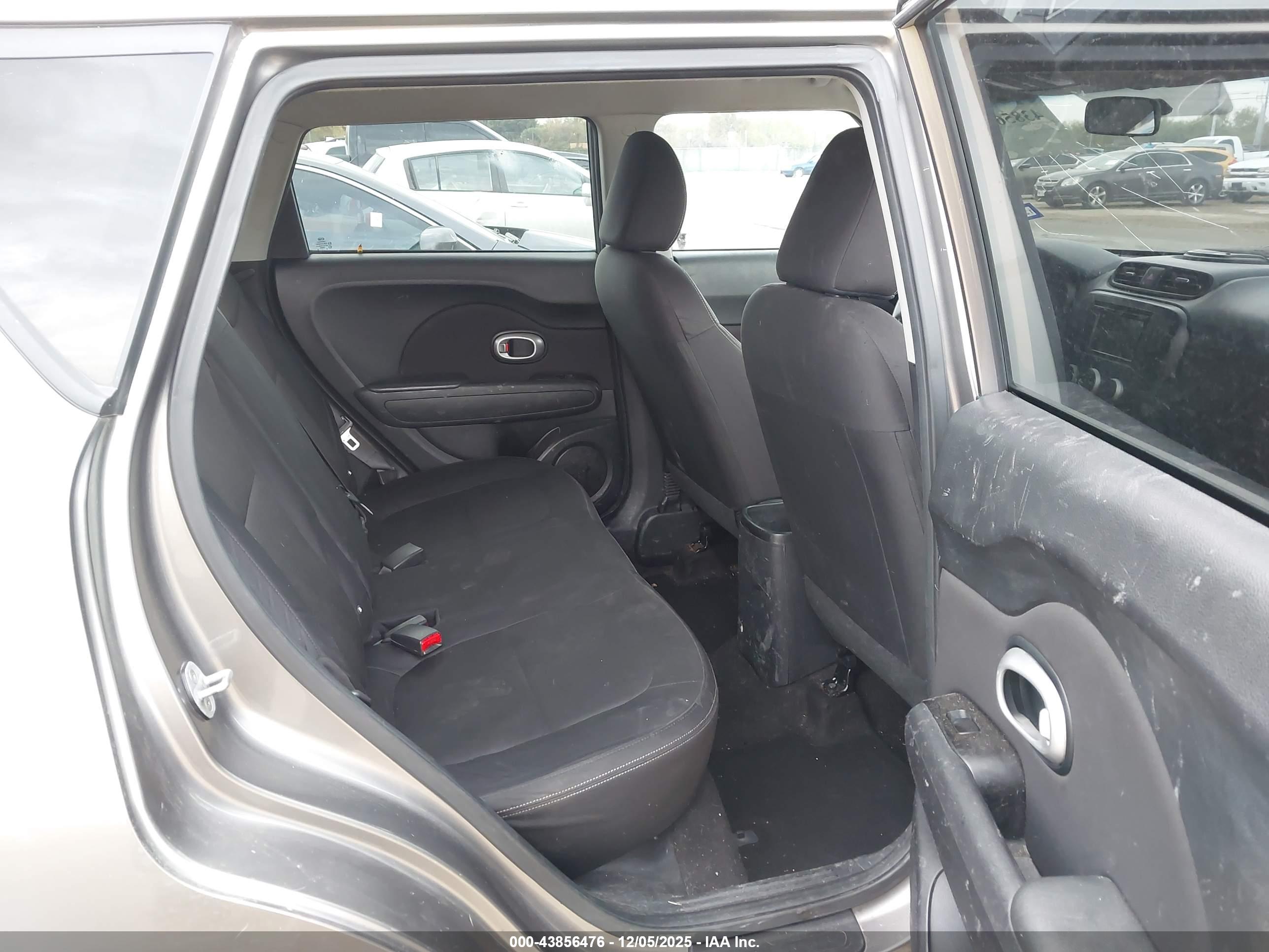 KIA SOUL image 8