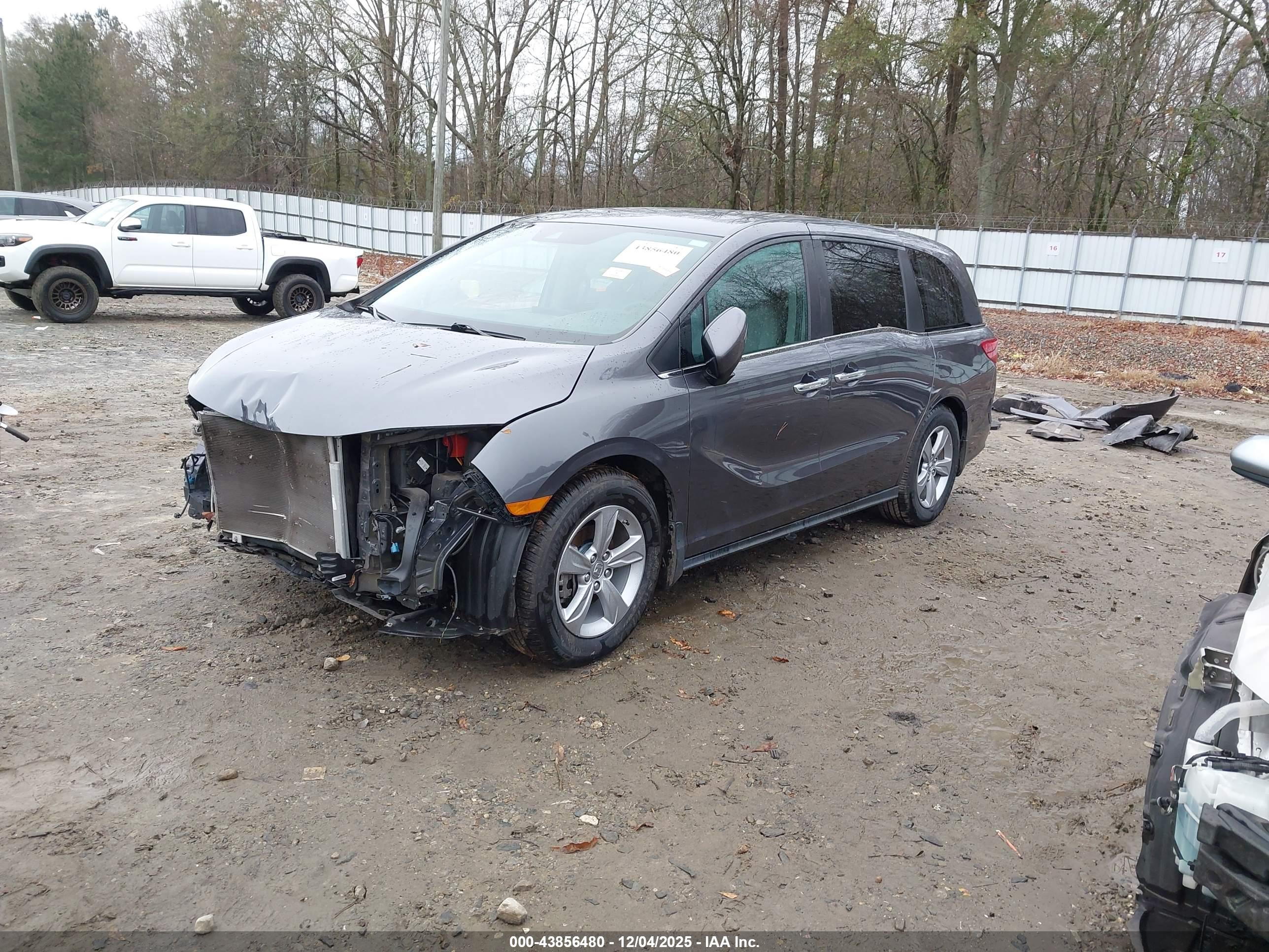 HONDA ODYSSEY image 2