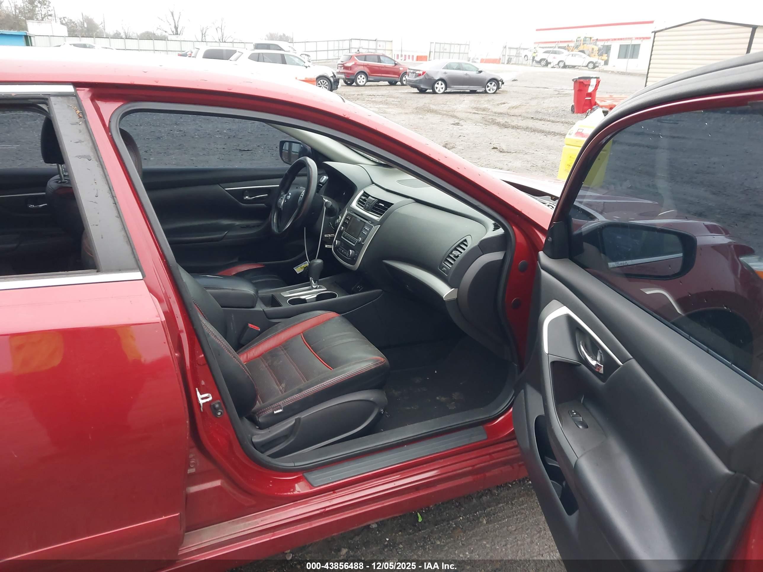 NISSAN ALTIMA image 5