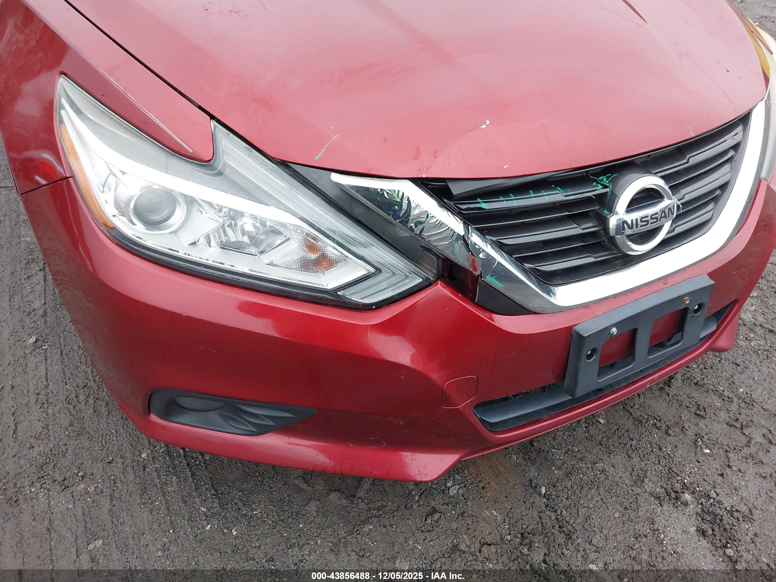 NISSAN ALTIMA image 6