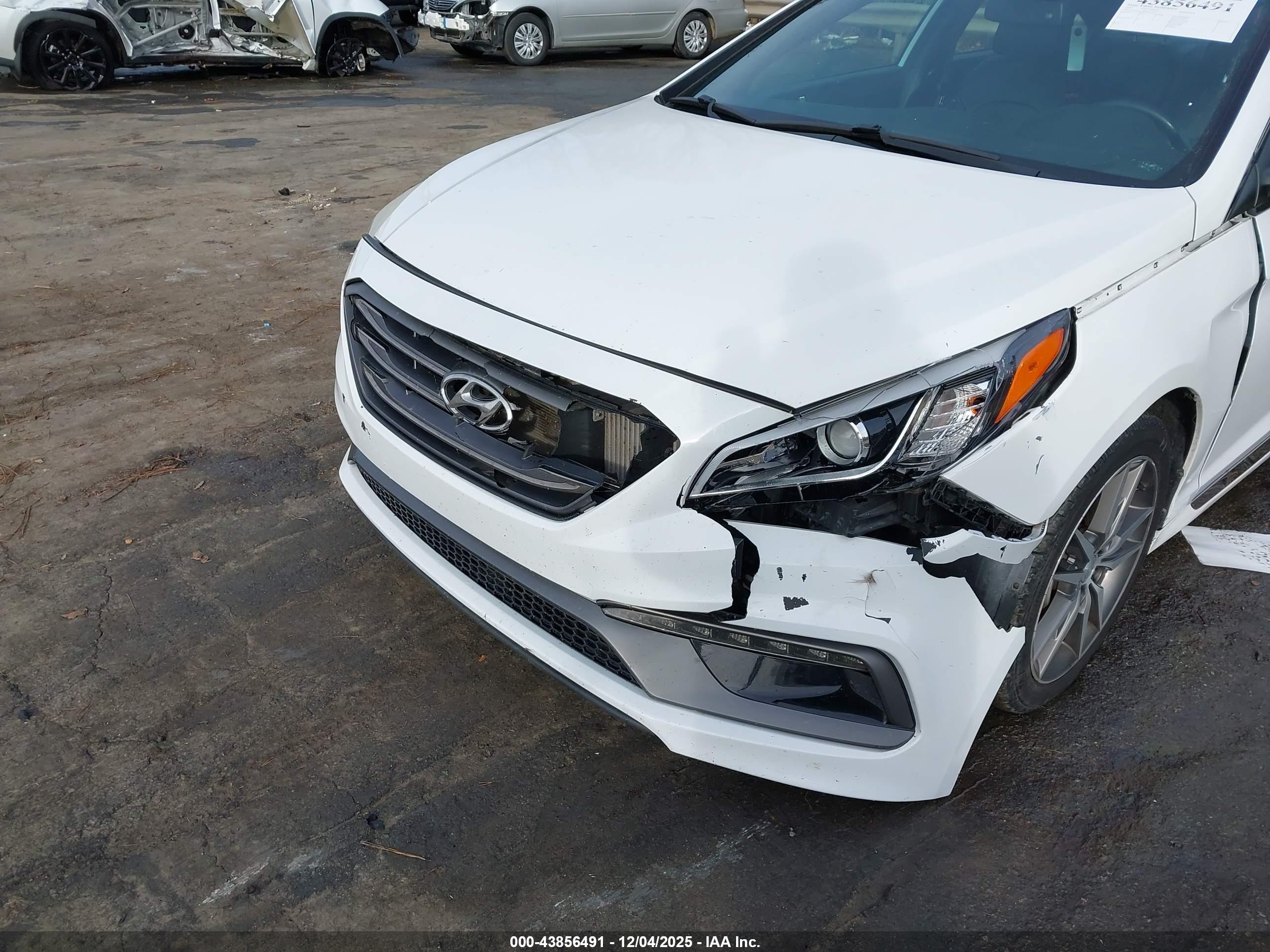 HYUNDAI SONATA image 6