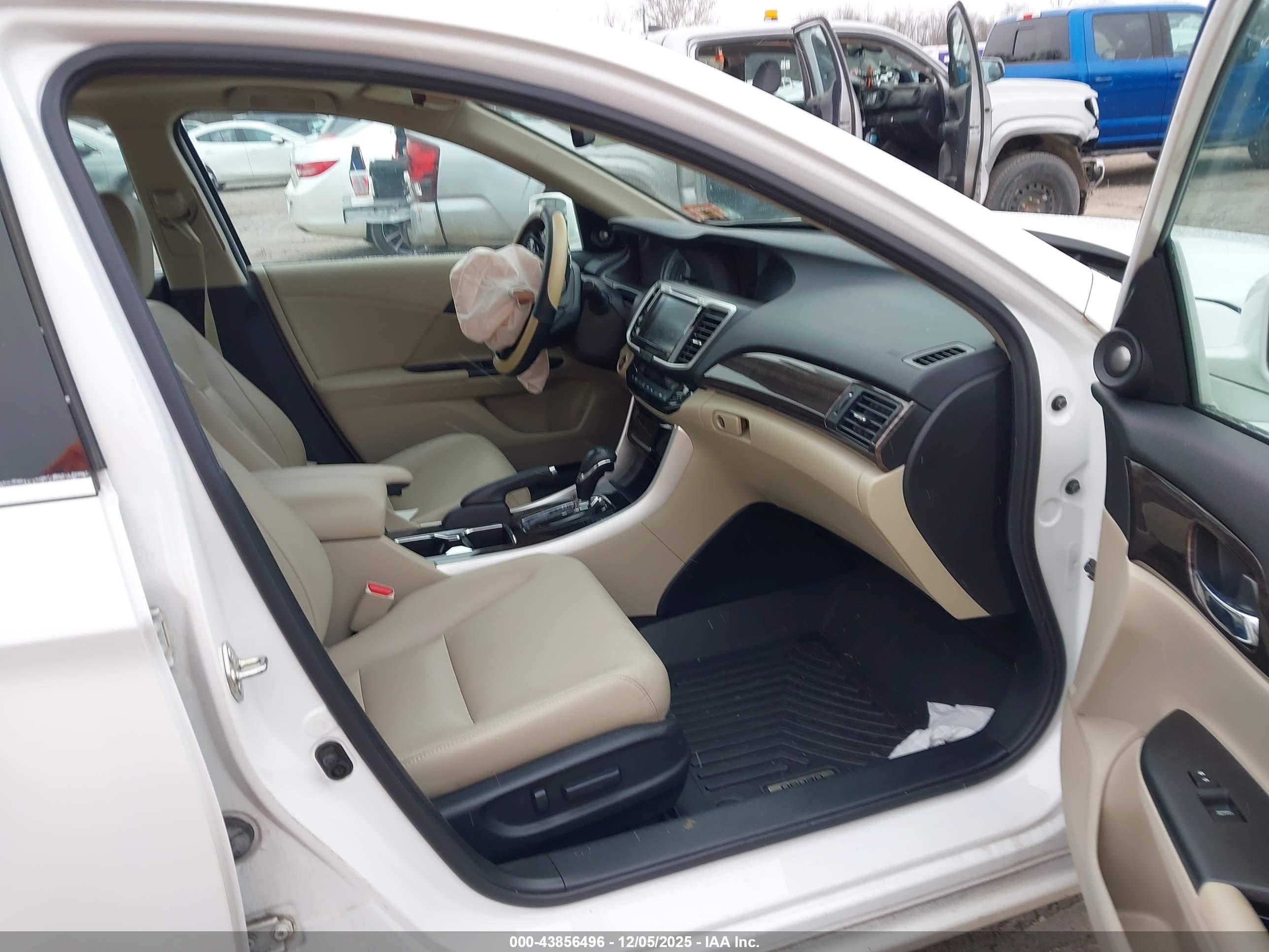 HONDA ACCORD image 5