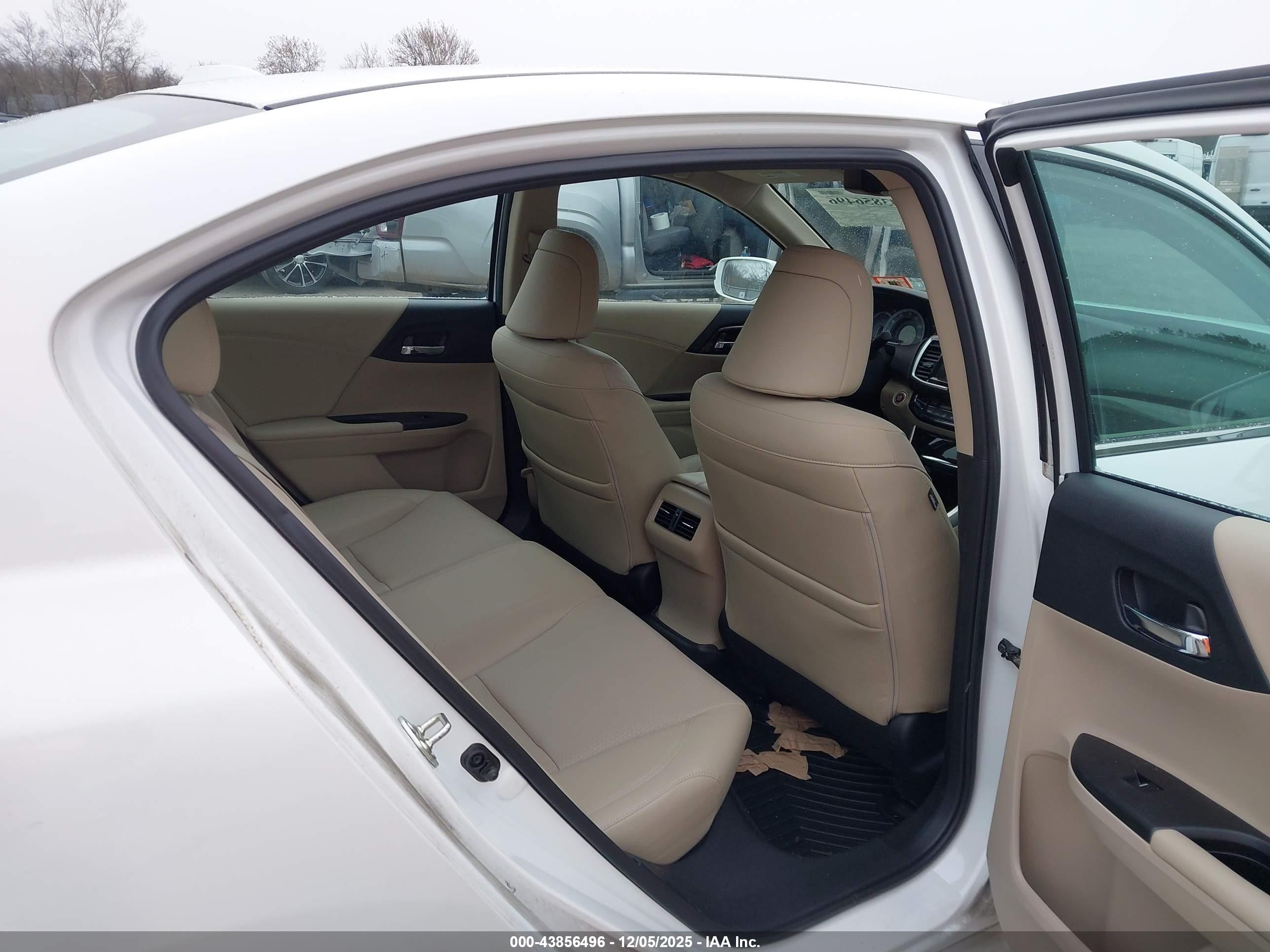 HONDA ACCORD image 8