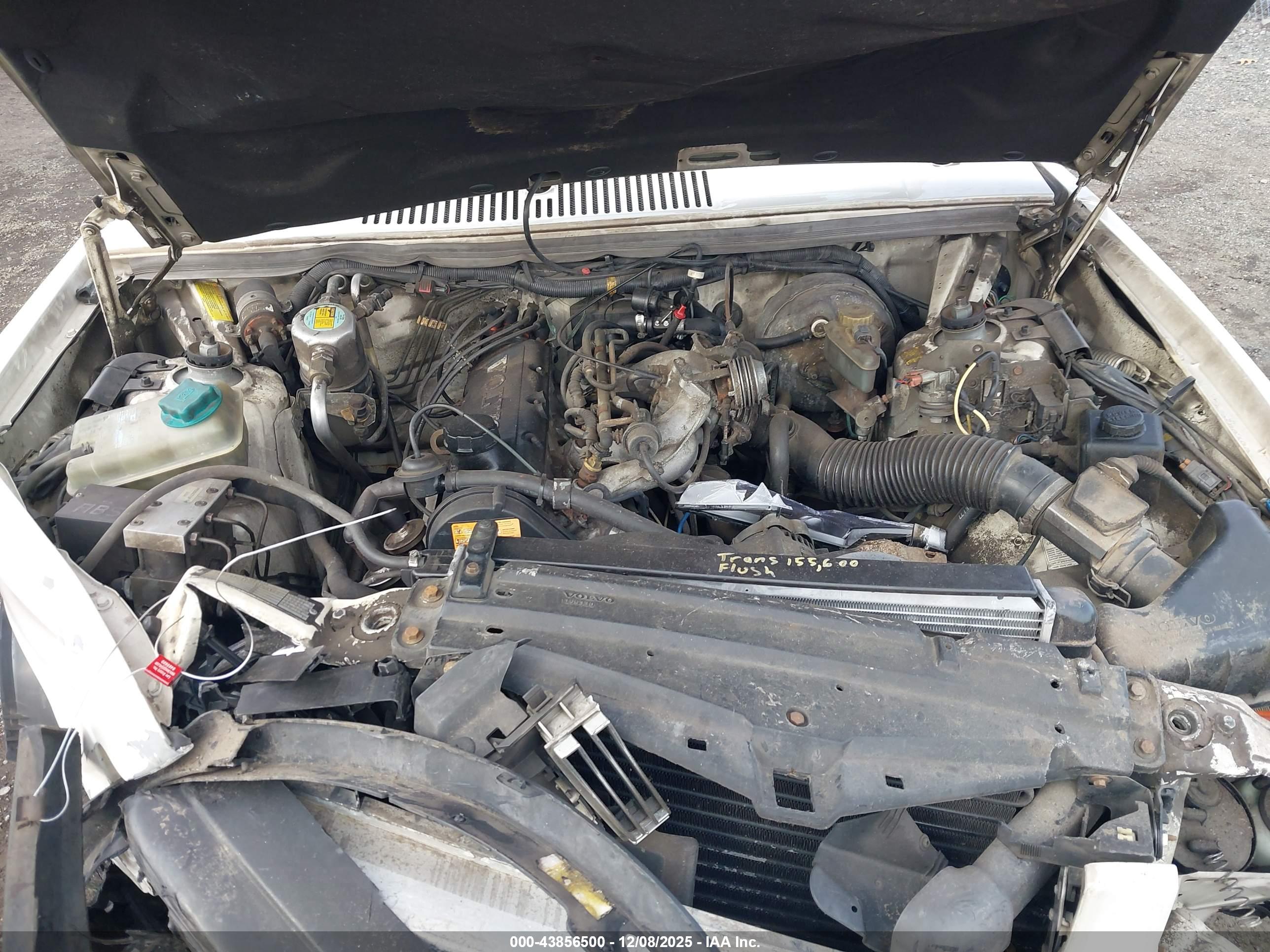 VOLVO 940 image 10