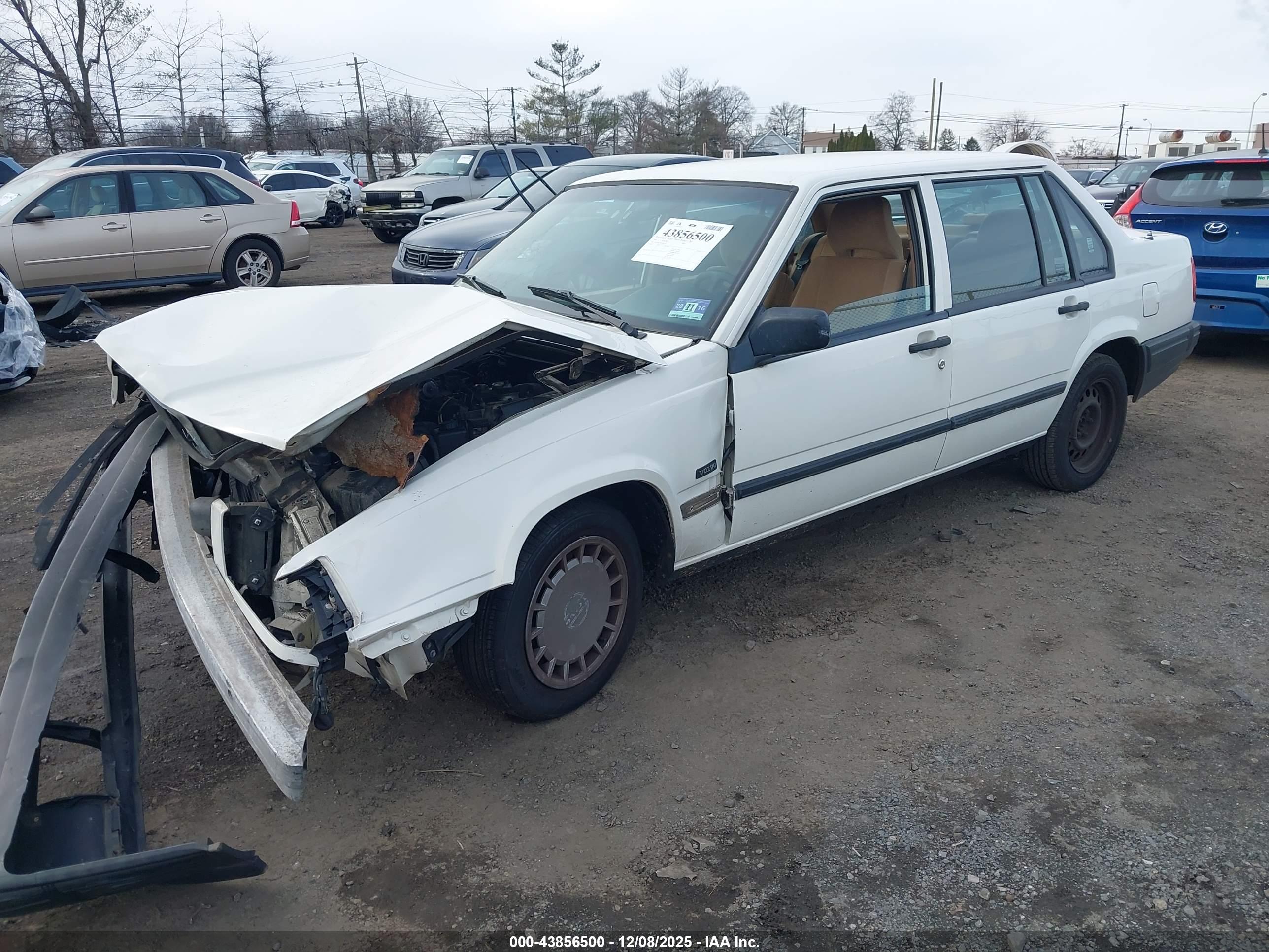 VOLVO 940 image 2