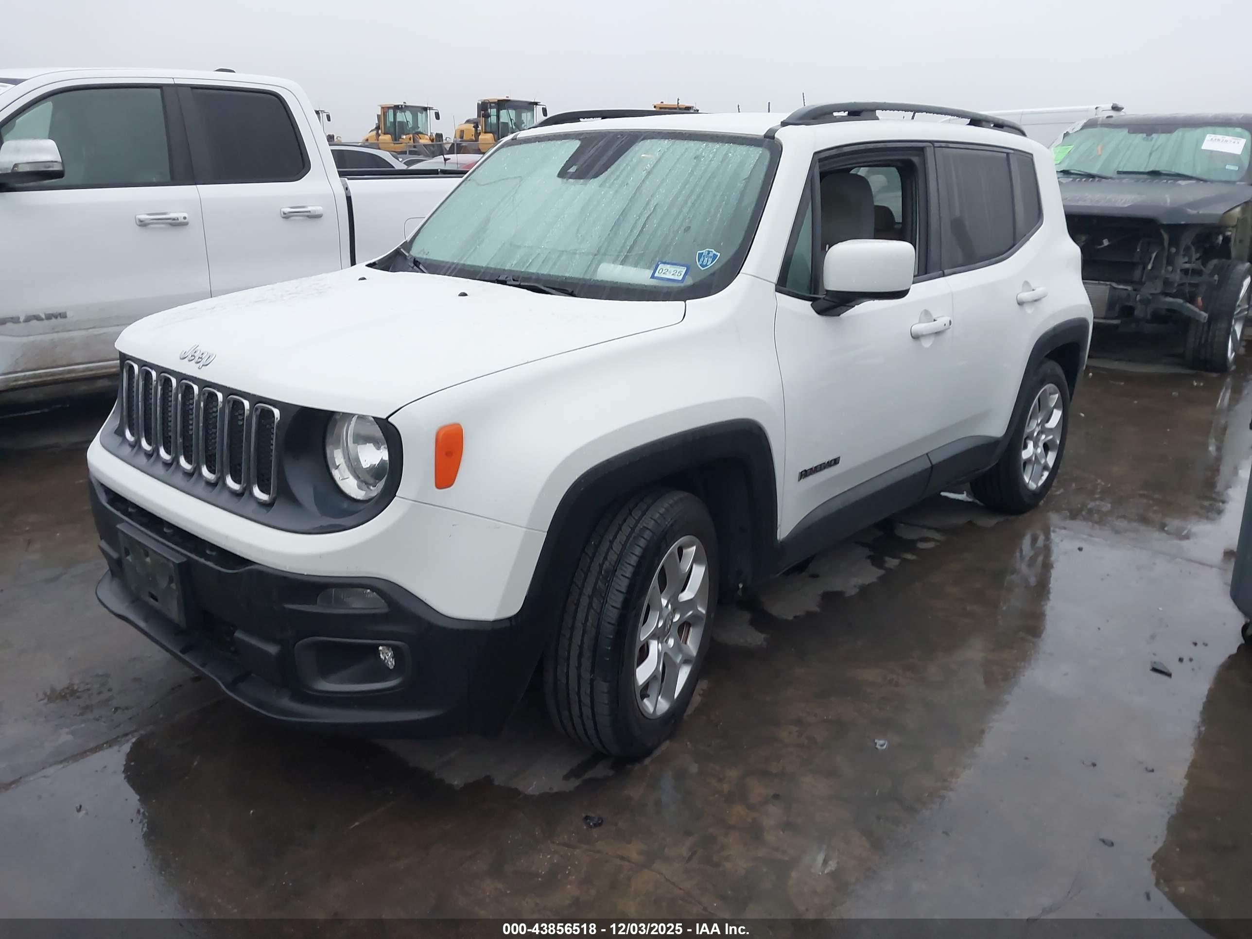 JEEP RENEGADE image 2