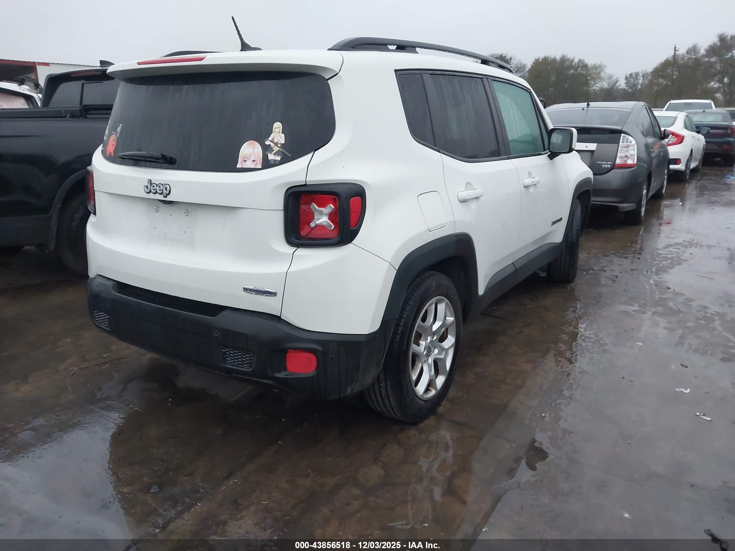 JEEP RENEGADE image 4