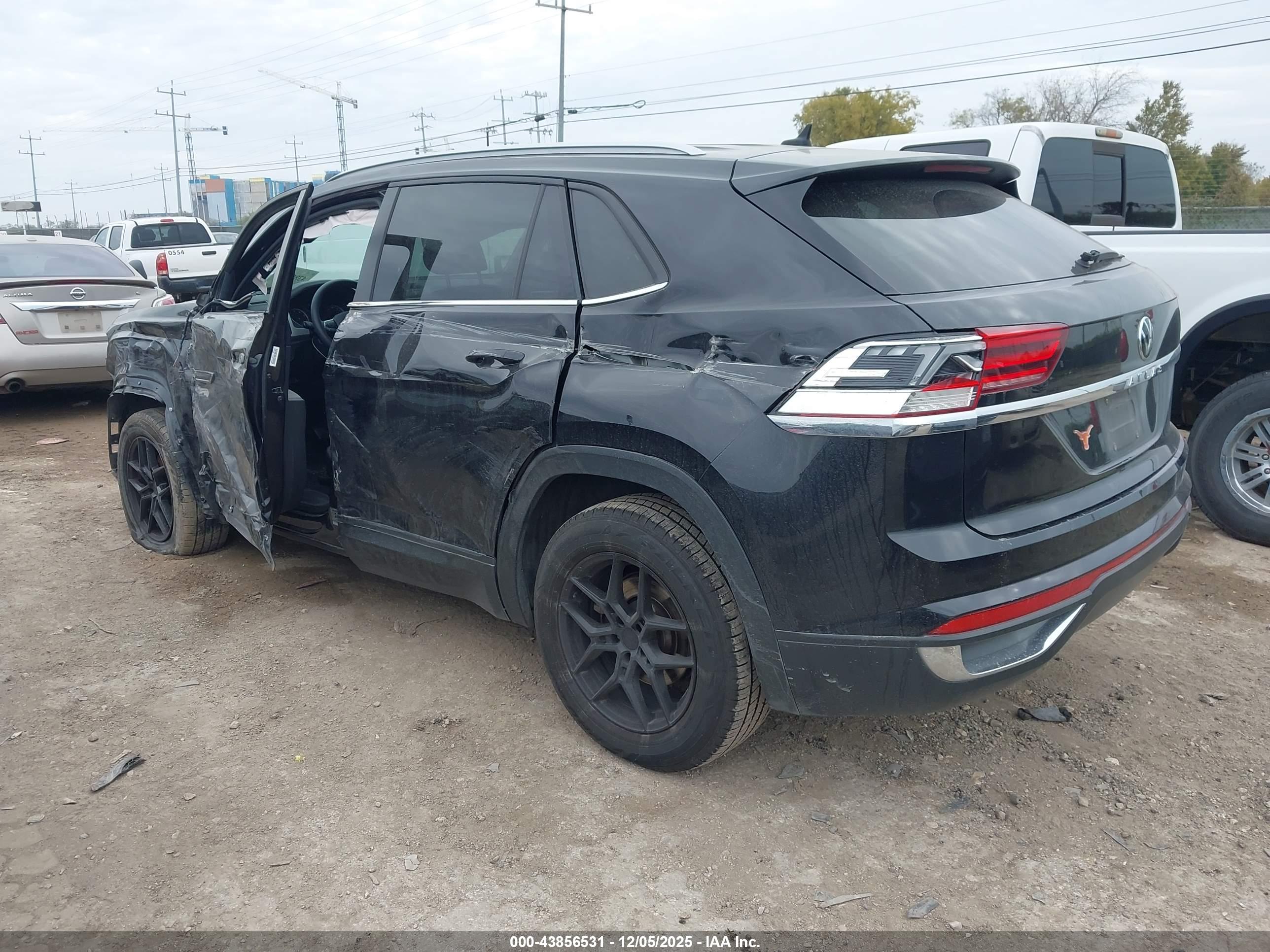 VOLKSWAGEN ATLAS image 3