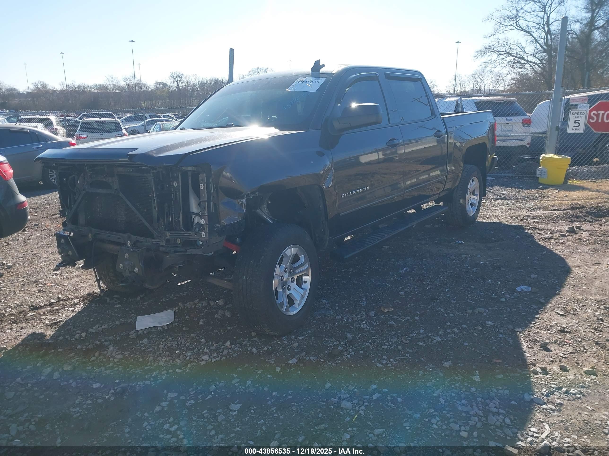 CHEVROLET SILVERADO image 2