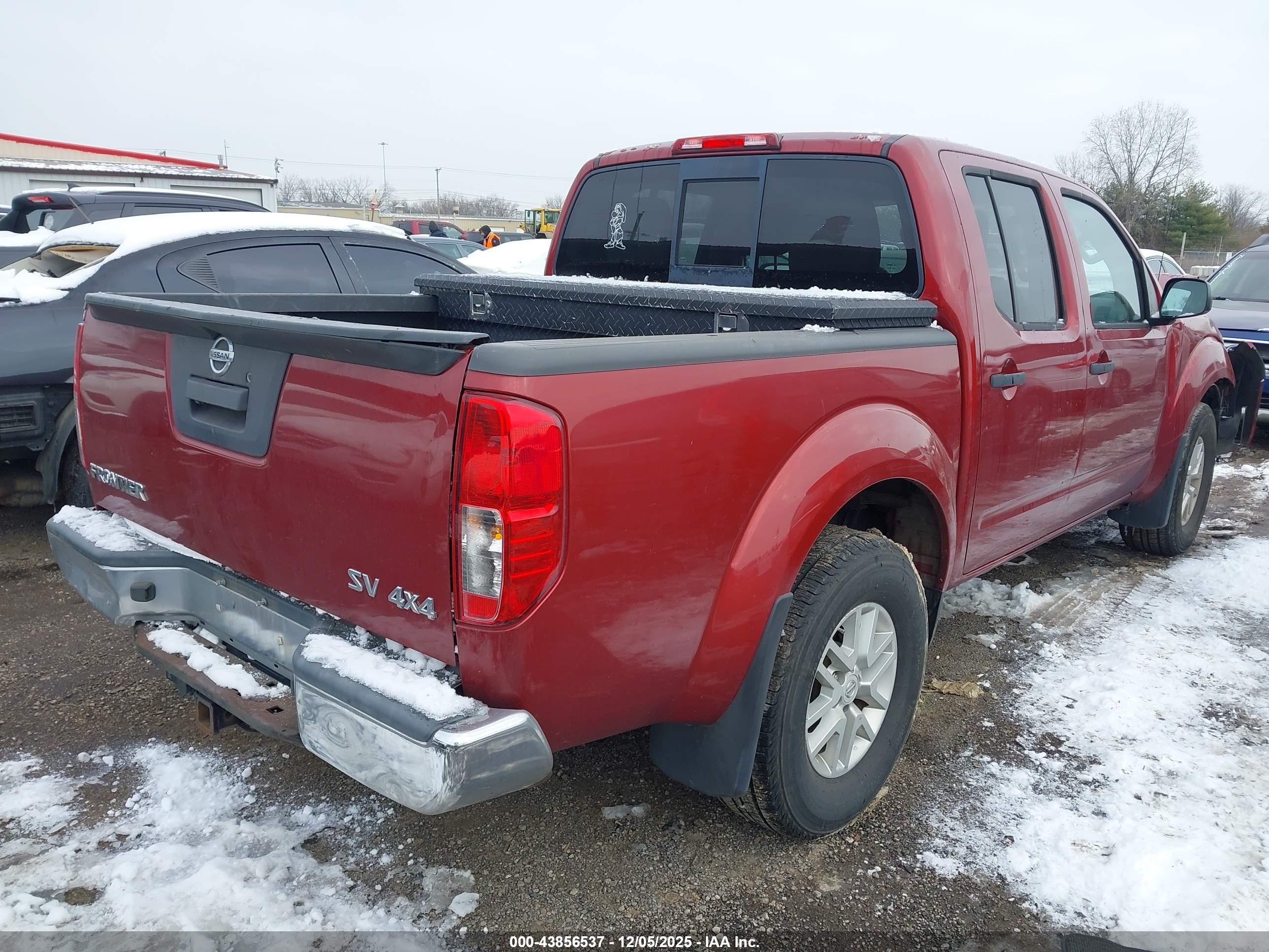 NISSAN FRONTIER image 4