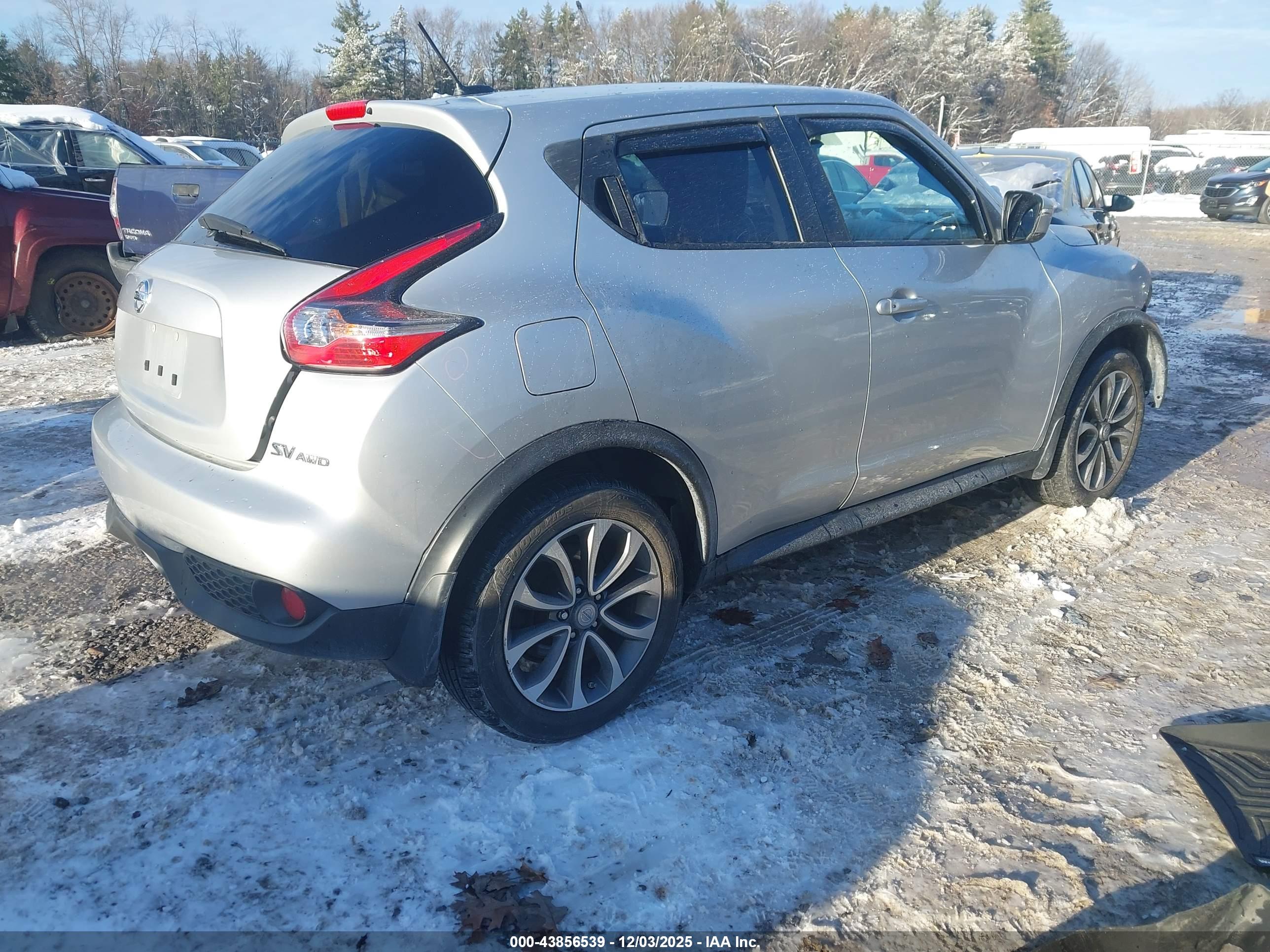 NISSAN JUKE image 4